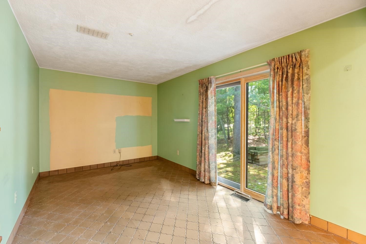 1748 Trapelo Rd Property Photo 25