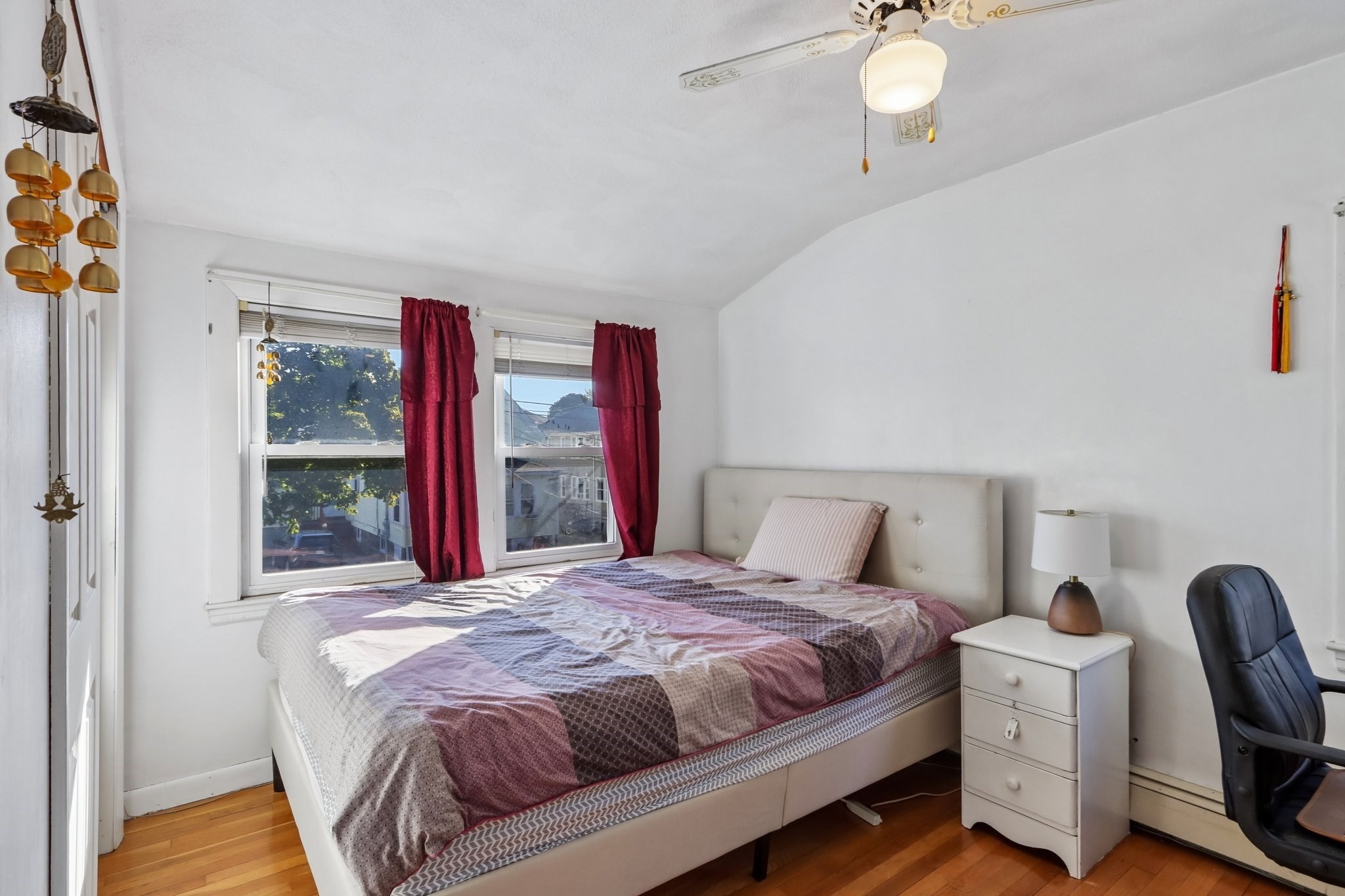 57 Safford St Property Photo 13