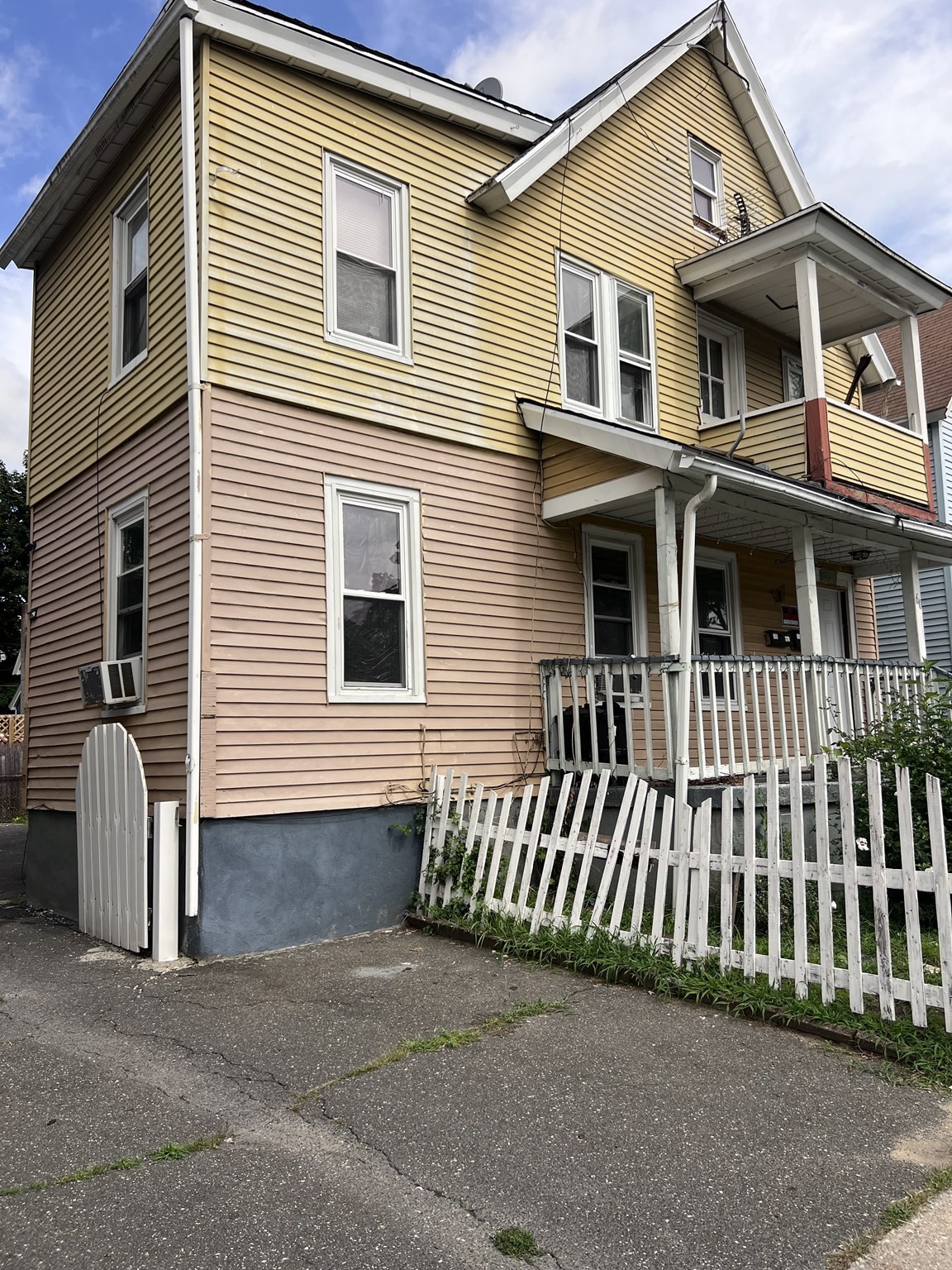 60 Montmorenci St. Property Photo 1