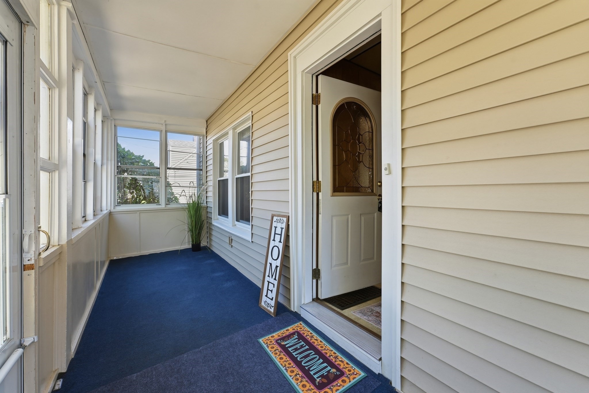 57 Maple St Property Photo 5