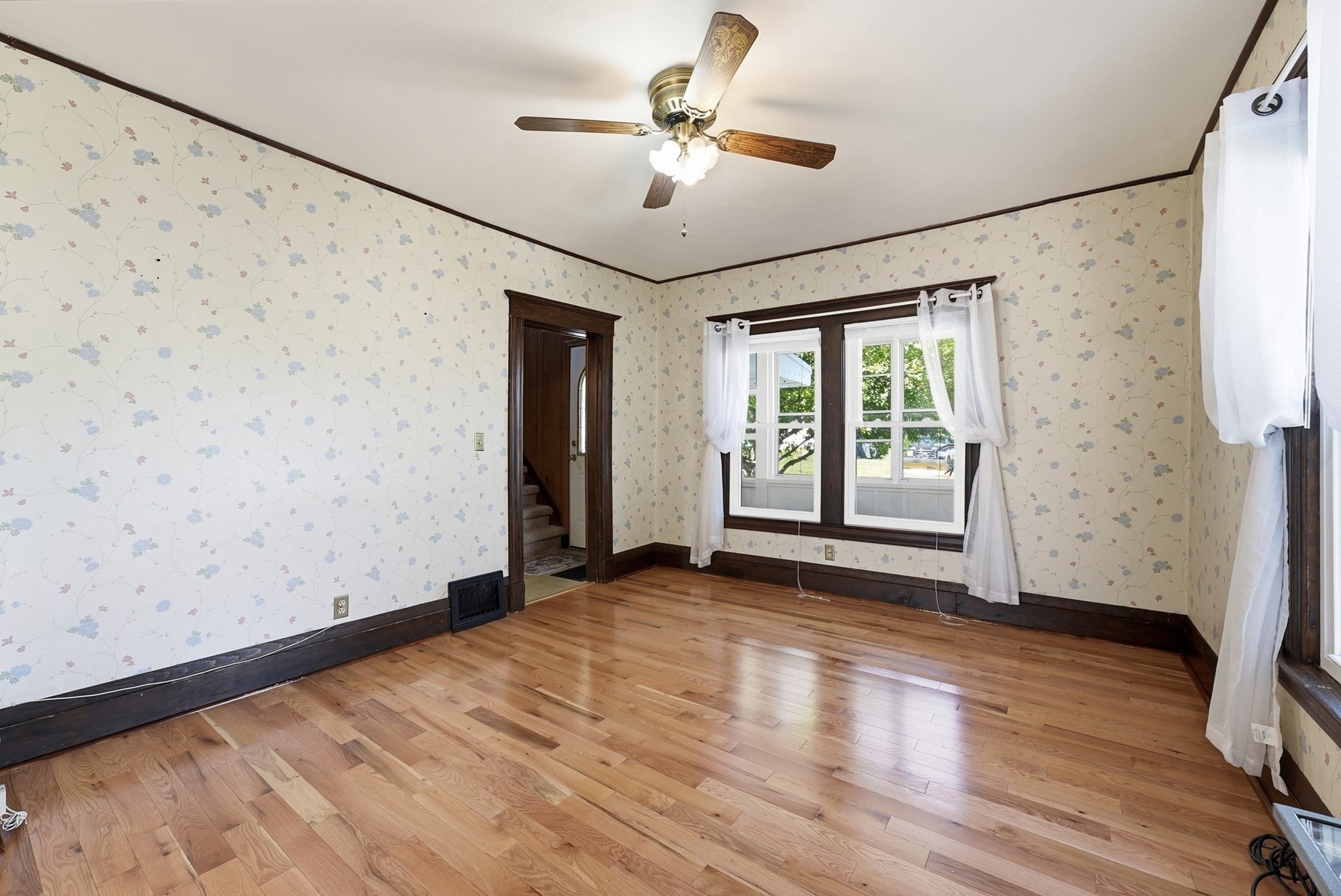 57 Maple St Property Photo 6