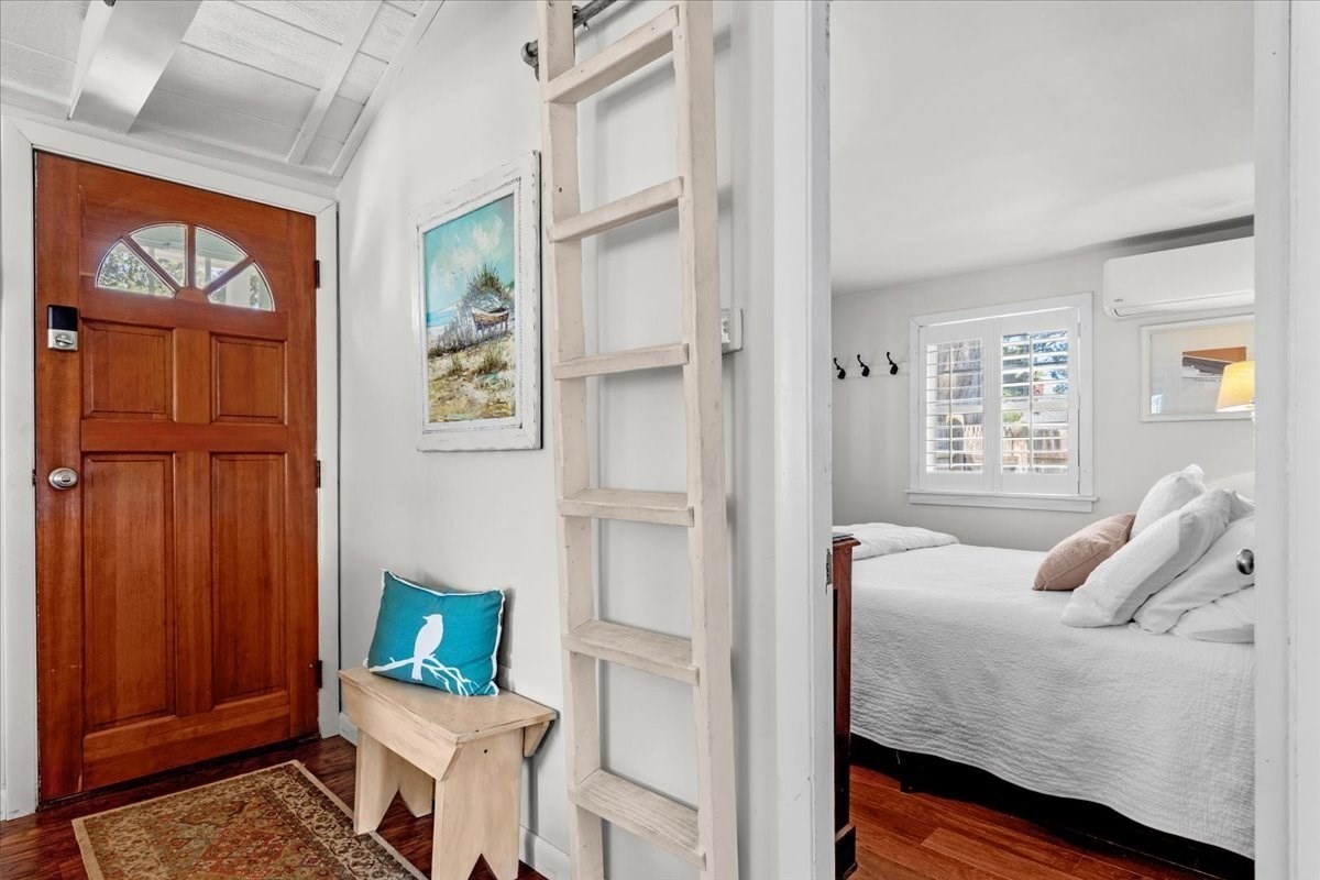 82 Beach Street Property Photo 8