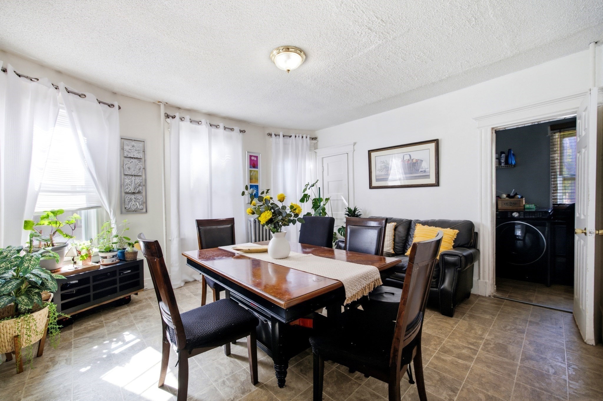 28 Lyndale St Property Photo 12