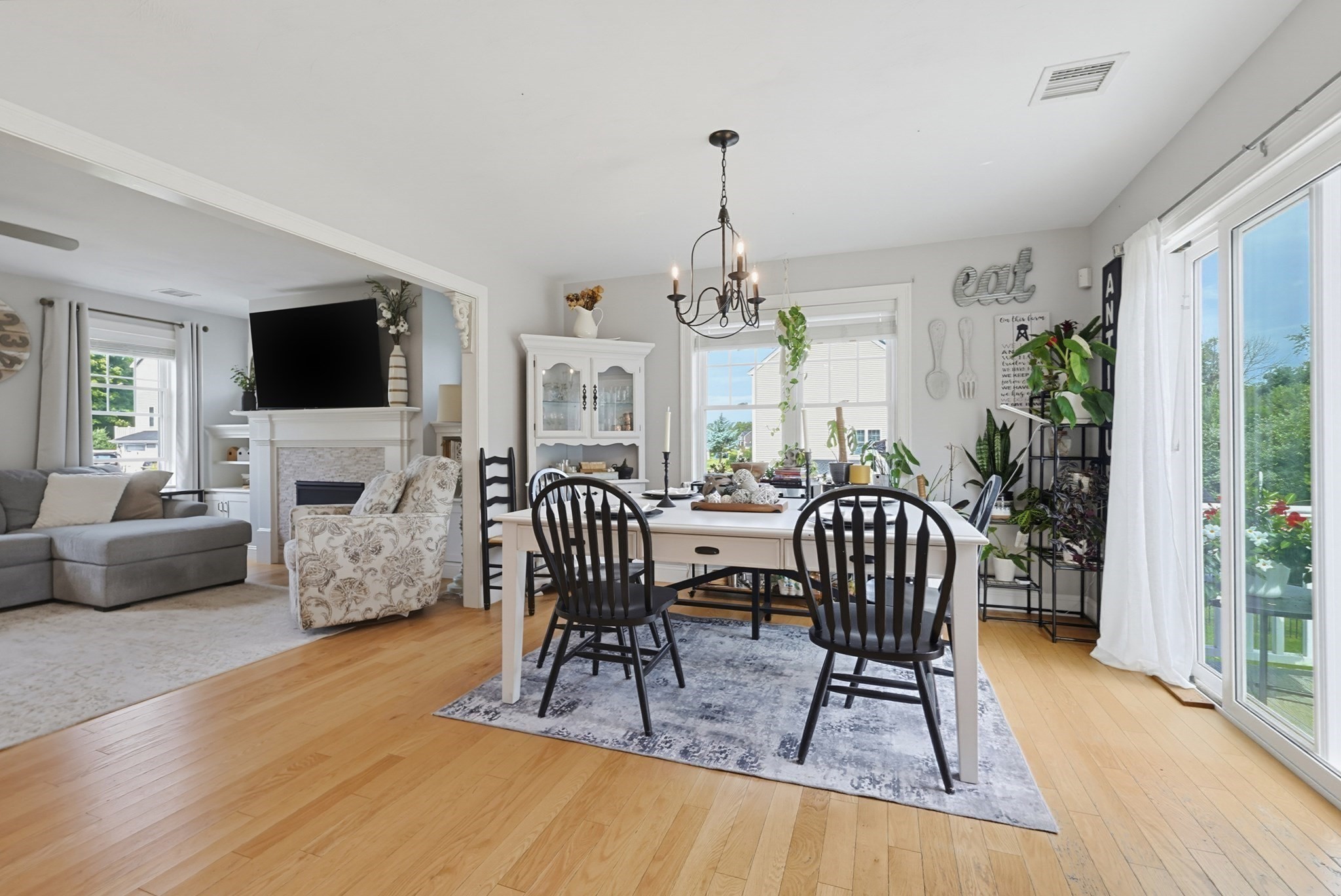21 Windward Way Property Photo 6