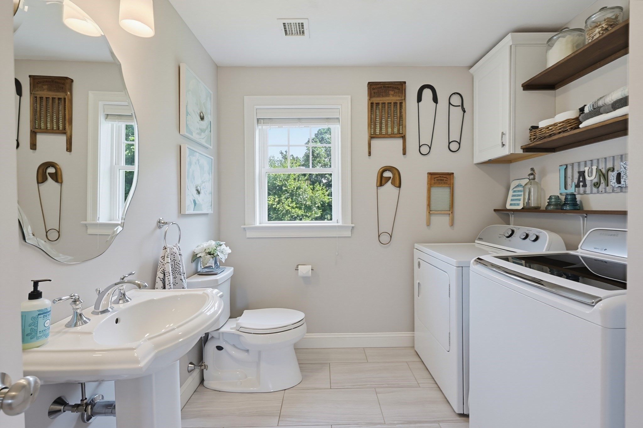 21 Windward Way Property Photo 13