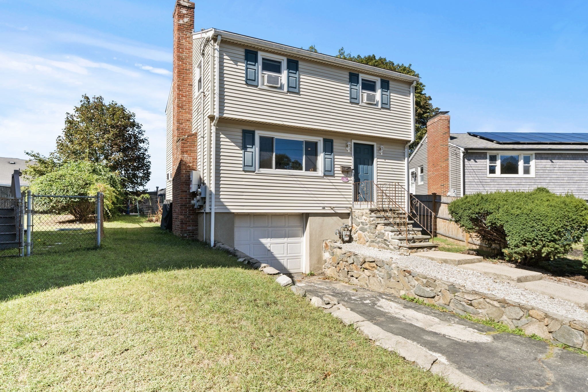 18 Thompson Ln Property Photo 4