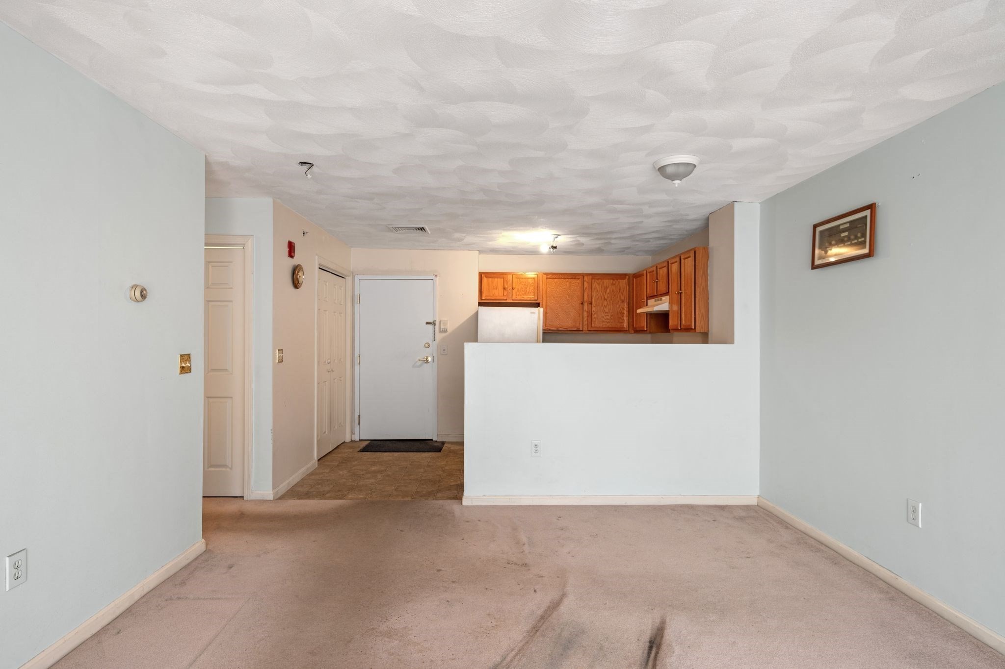 107 Foster St # 304 Property Photo 6