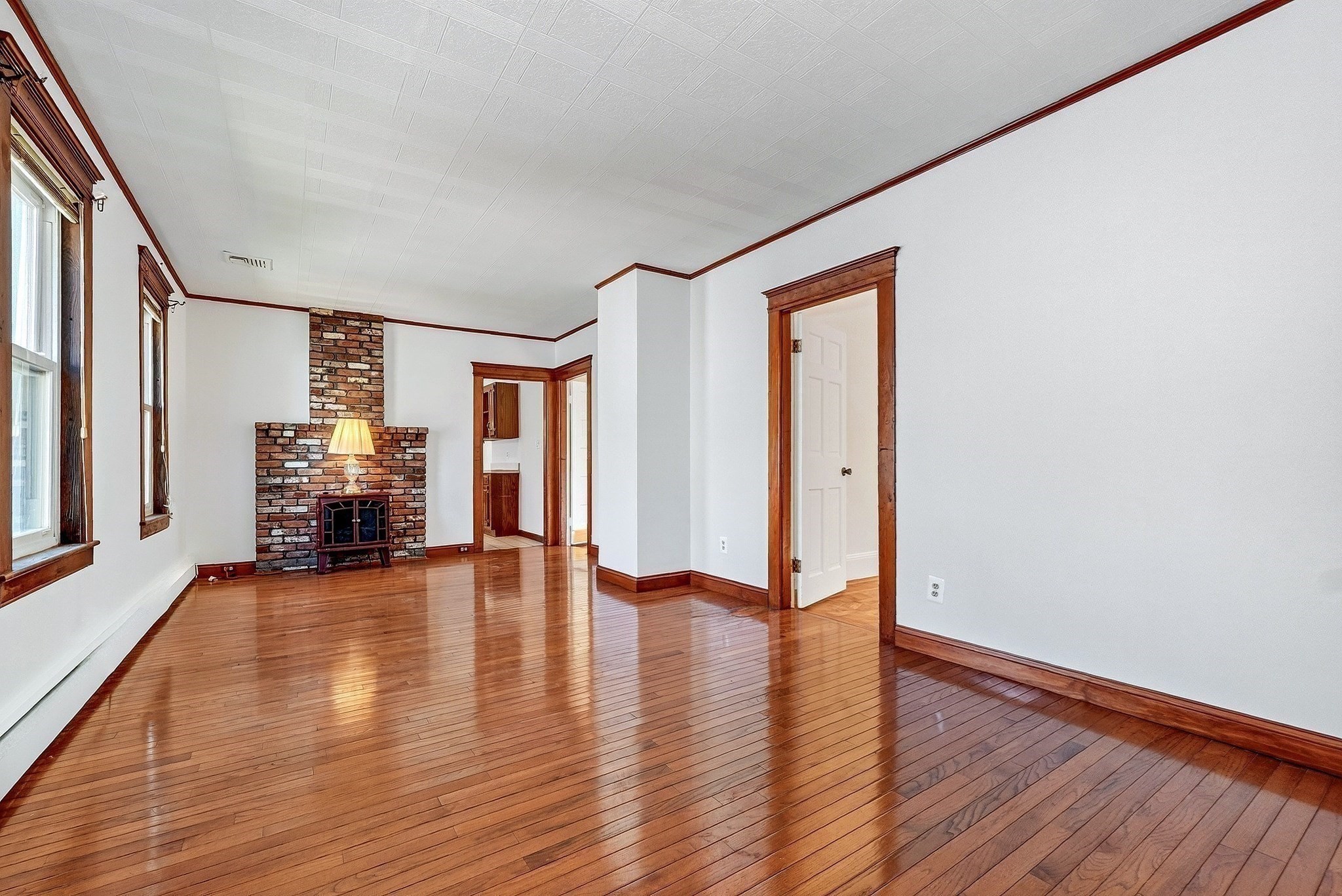 83 Beacon Street Property Photo 10