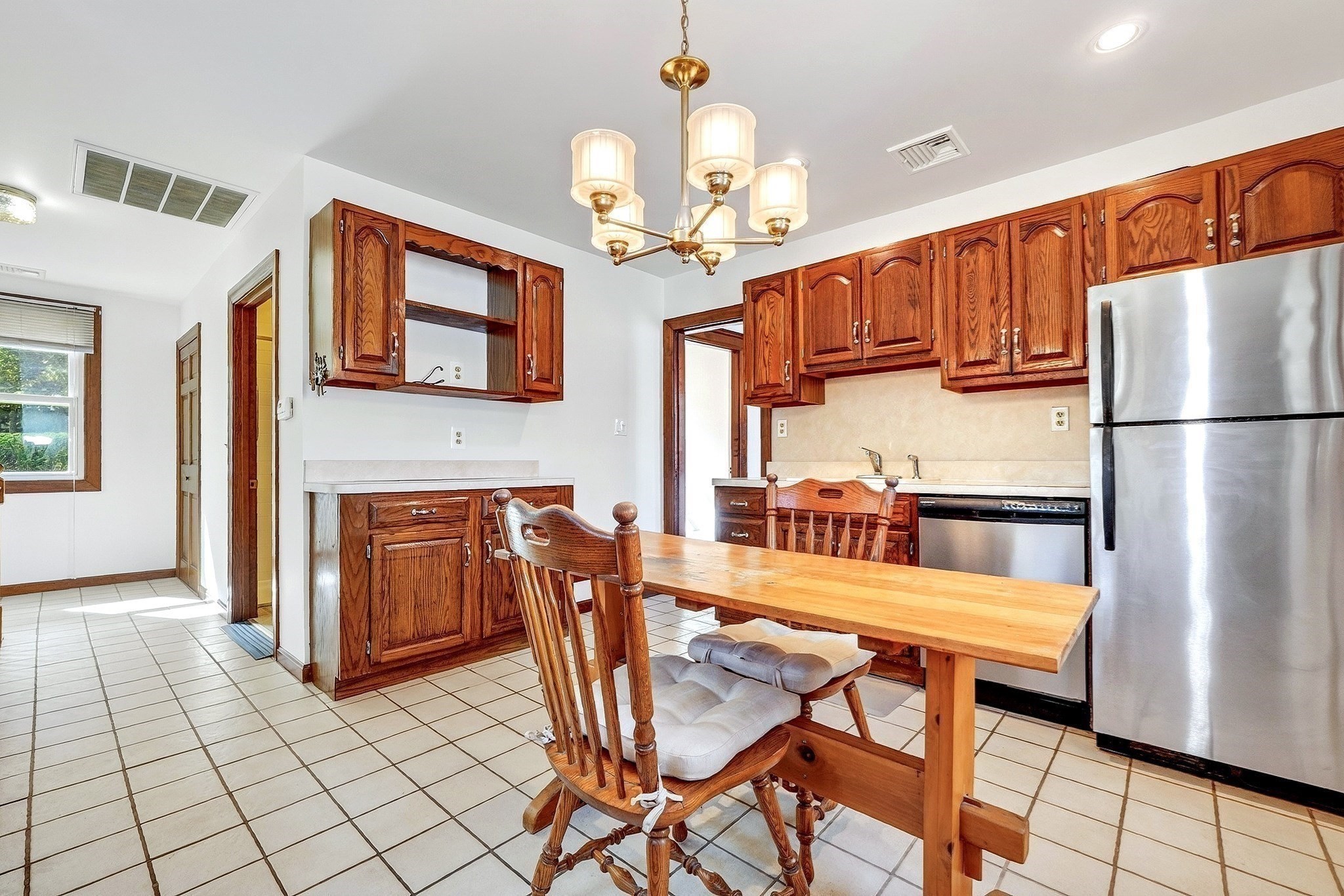 83 Beacon Street Property Photo 20