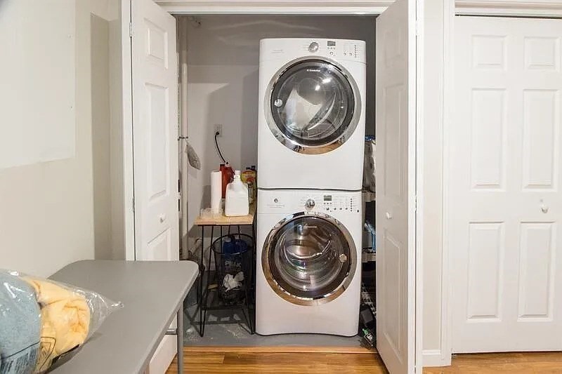 111 Heath Street # 2 Property Photo 11
