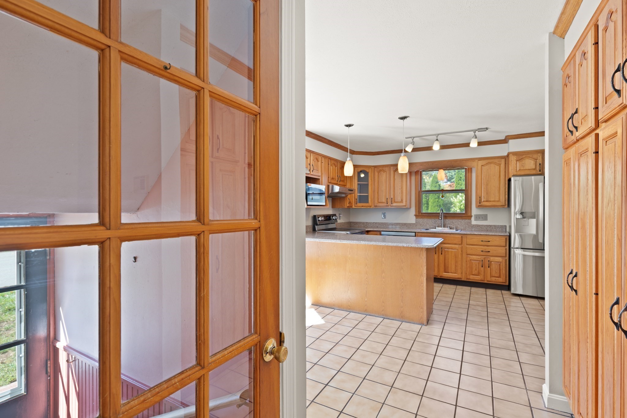 61 Upland Ave Property Photo 8
