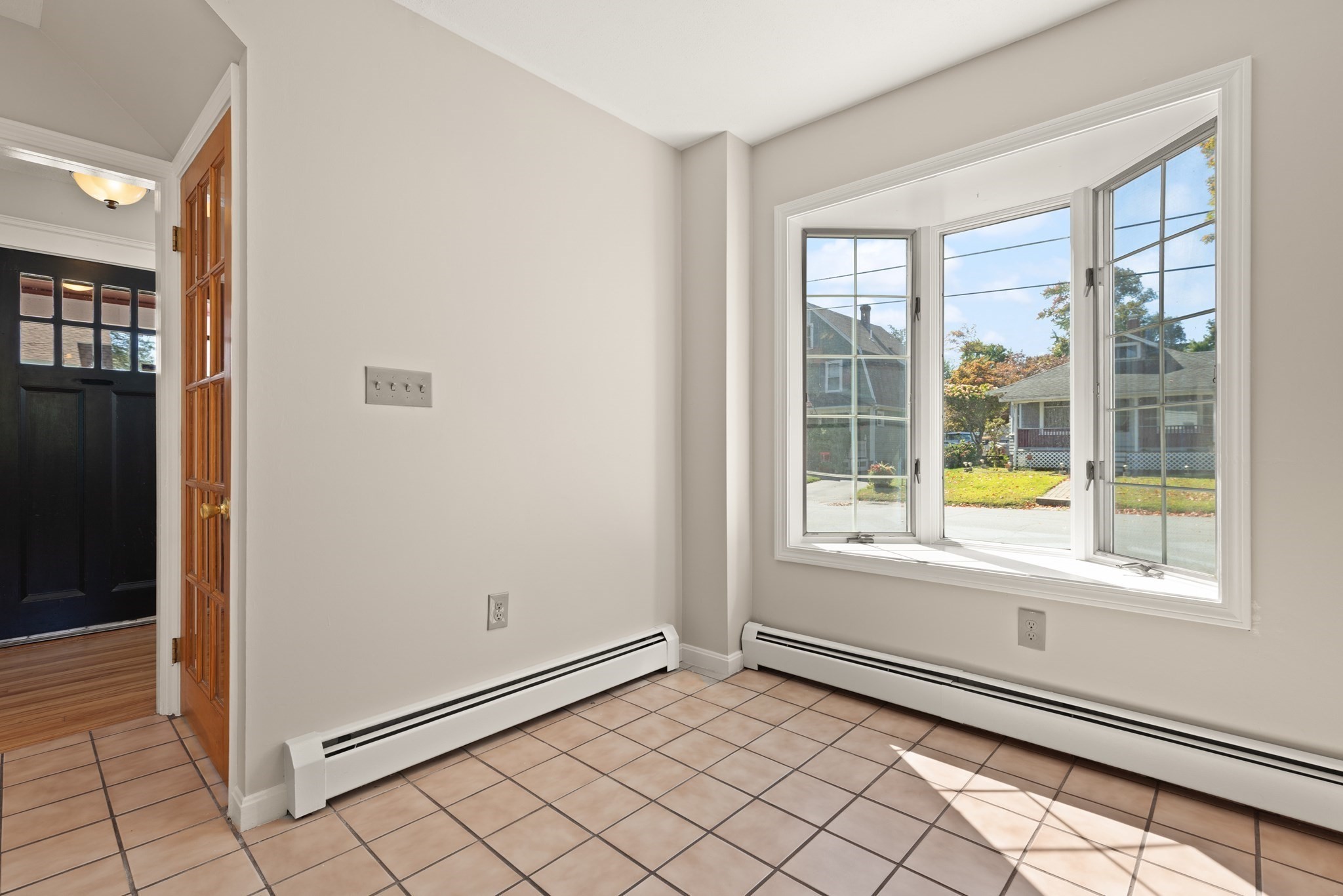 61 Upland Ave Property Photo 14