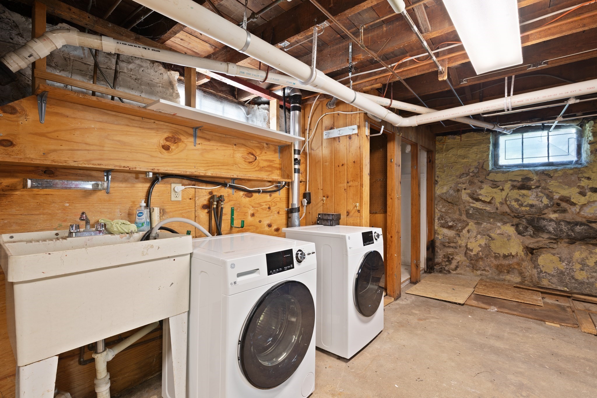 61 Upland Ave Property Photo 38