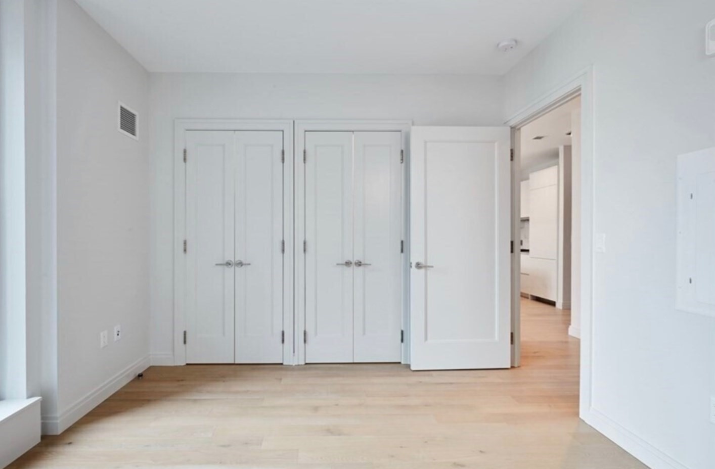 133 Seaport Blvd # 807 Property Photo 12