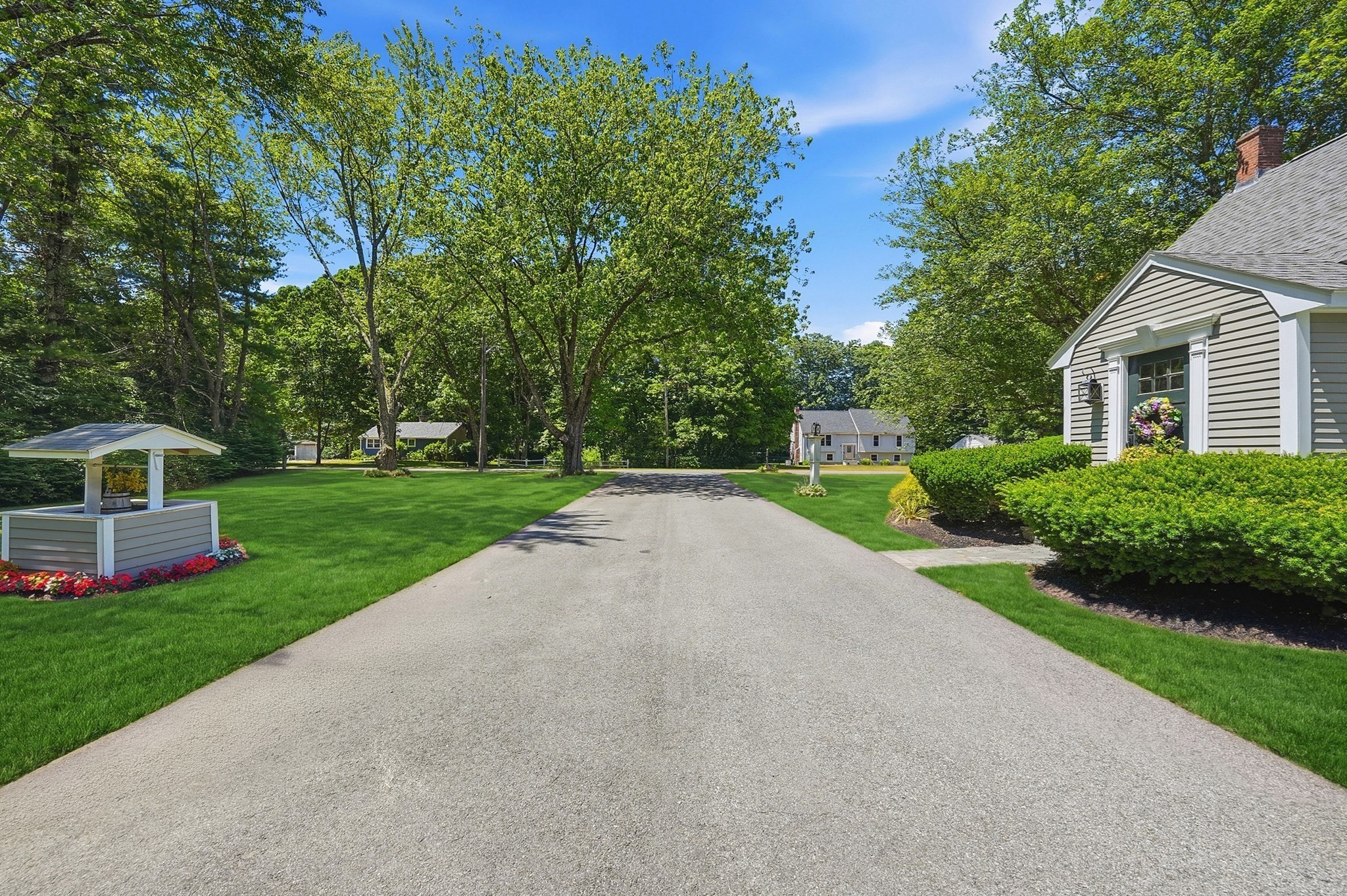 135 Newland Property Photo 7