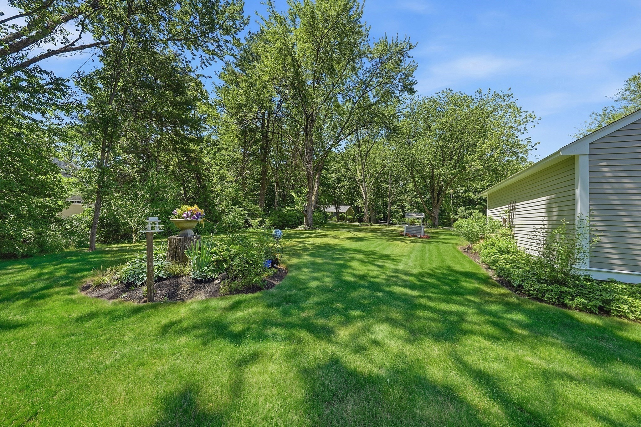 135 Newland Property Photo 10