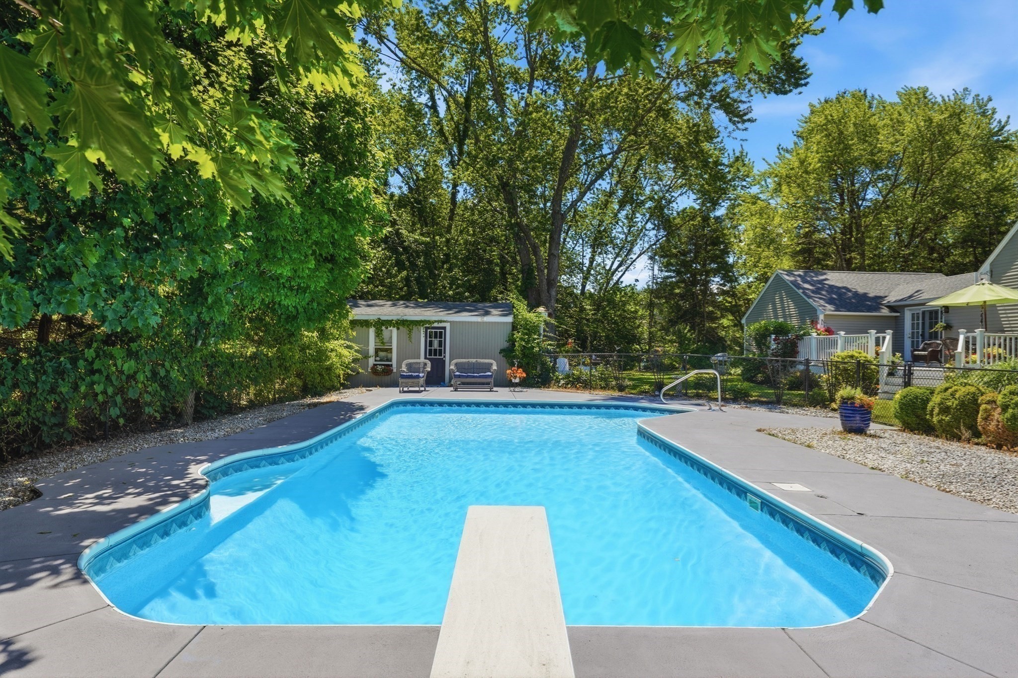 135 Newland Property Photo 17