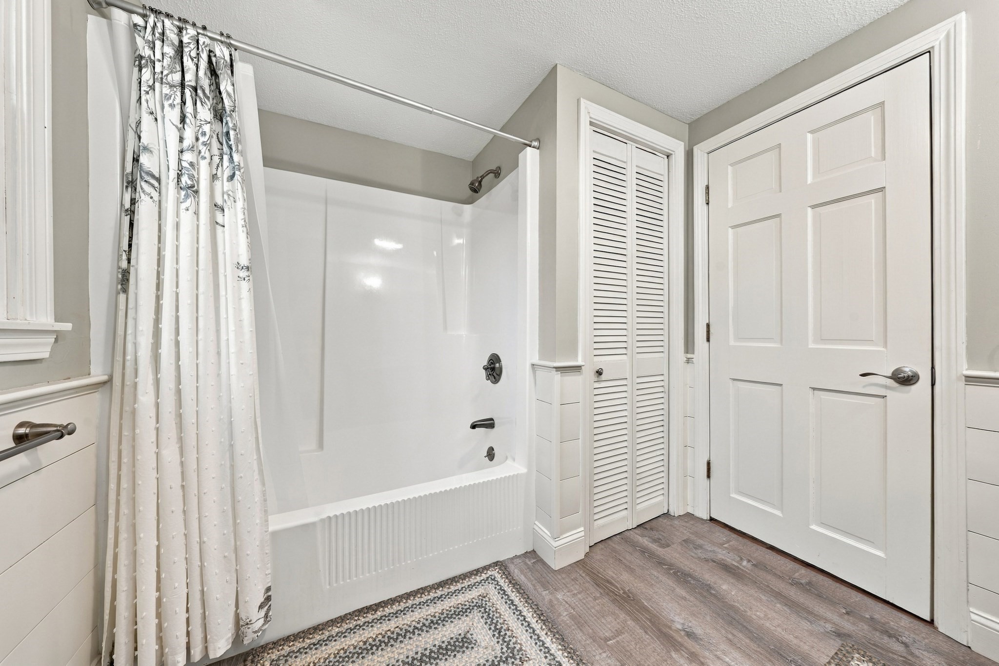 135 Newland Property Photo 41