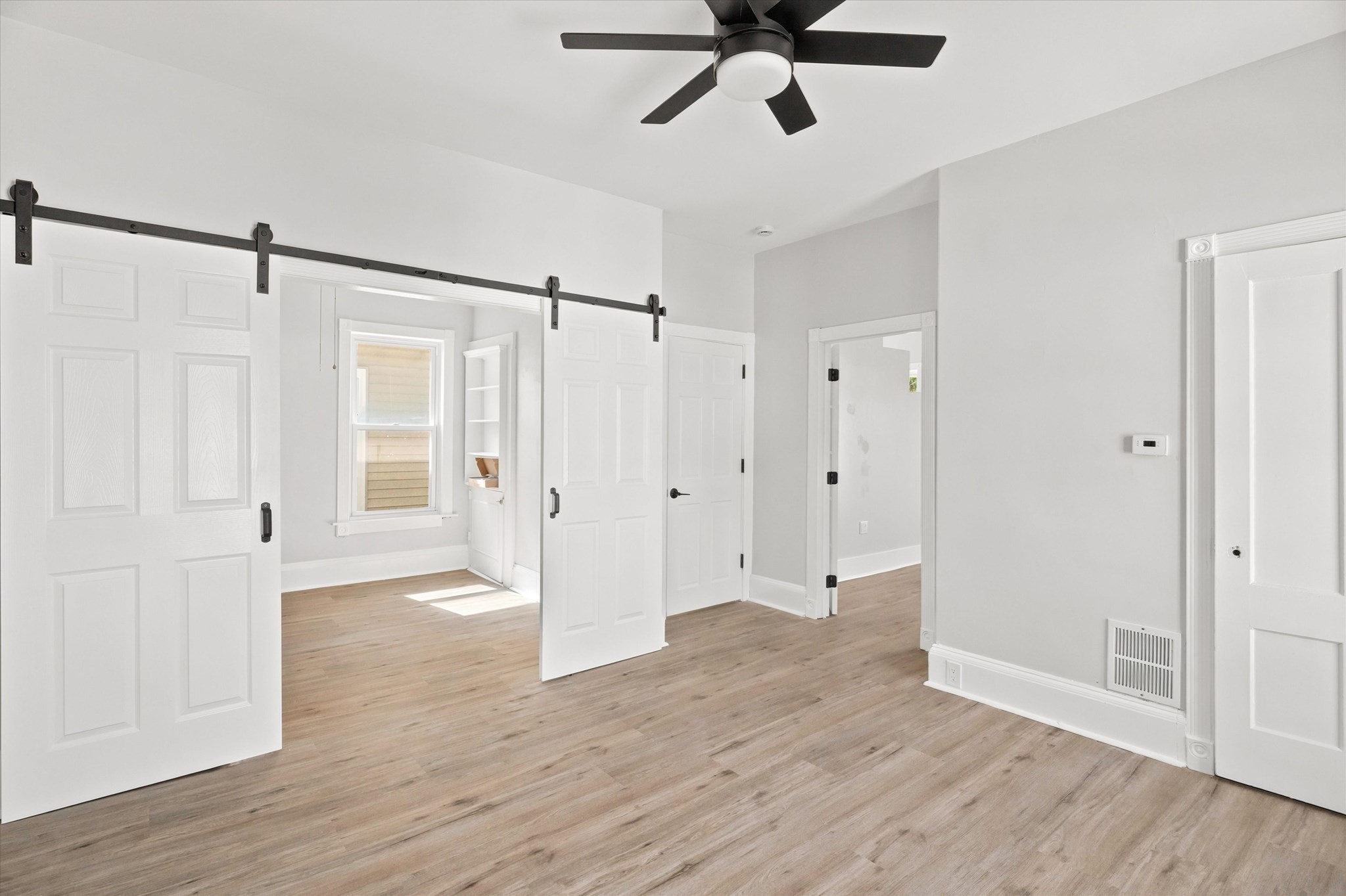 51 Hampshire St Property Photo 6