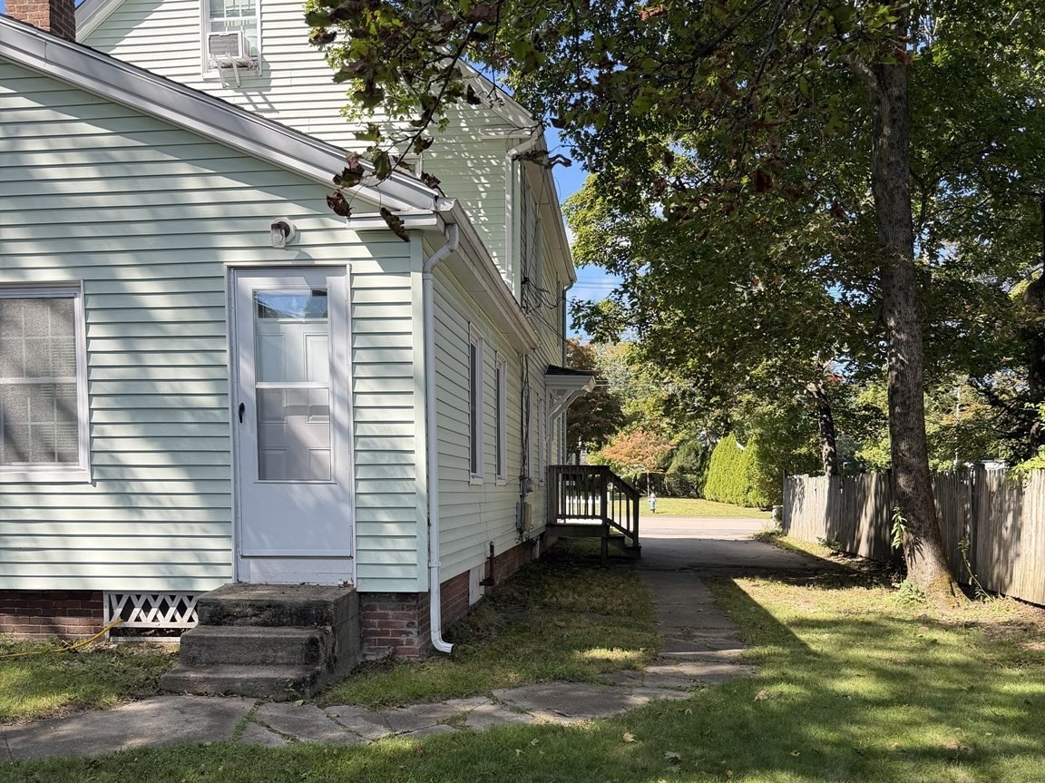 32 Broad # A Property Photo 5