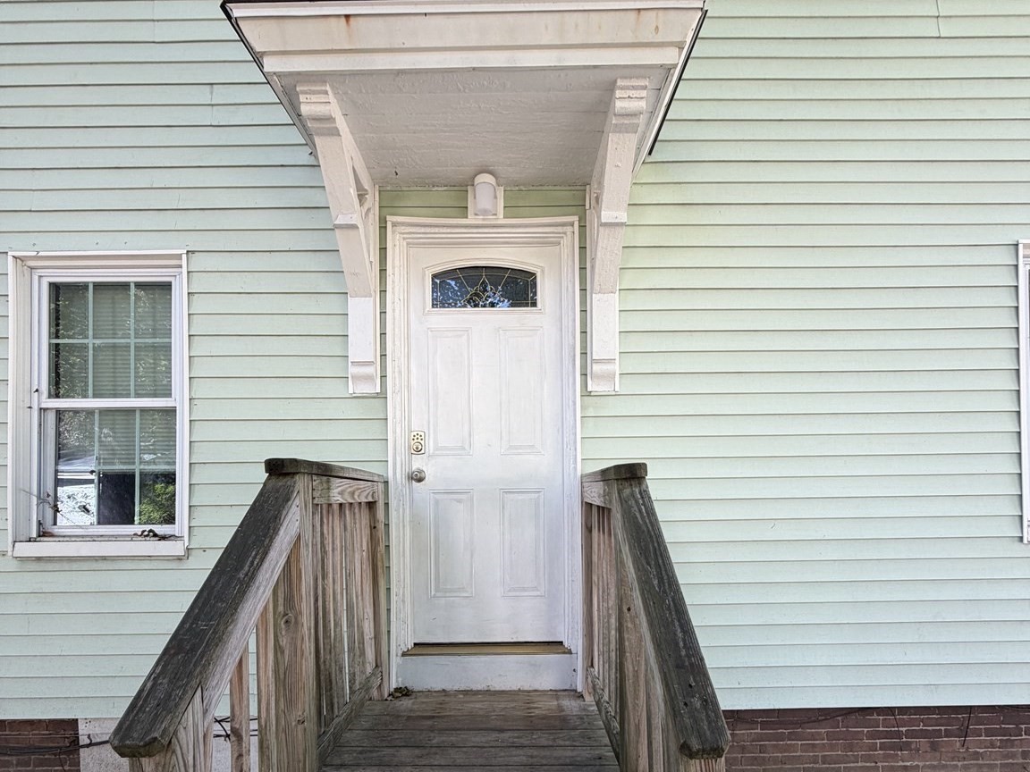 32 Broad # A Property Photo 6
