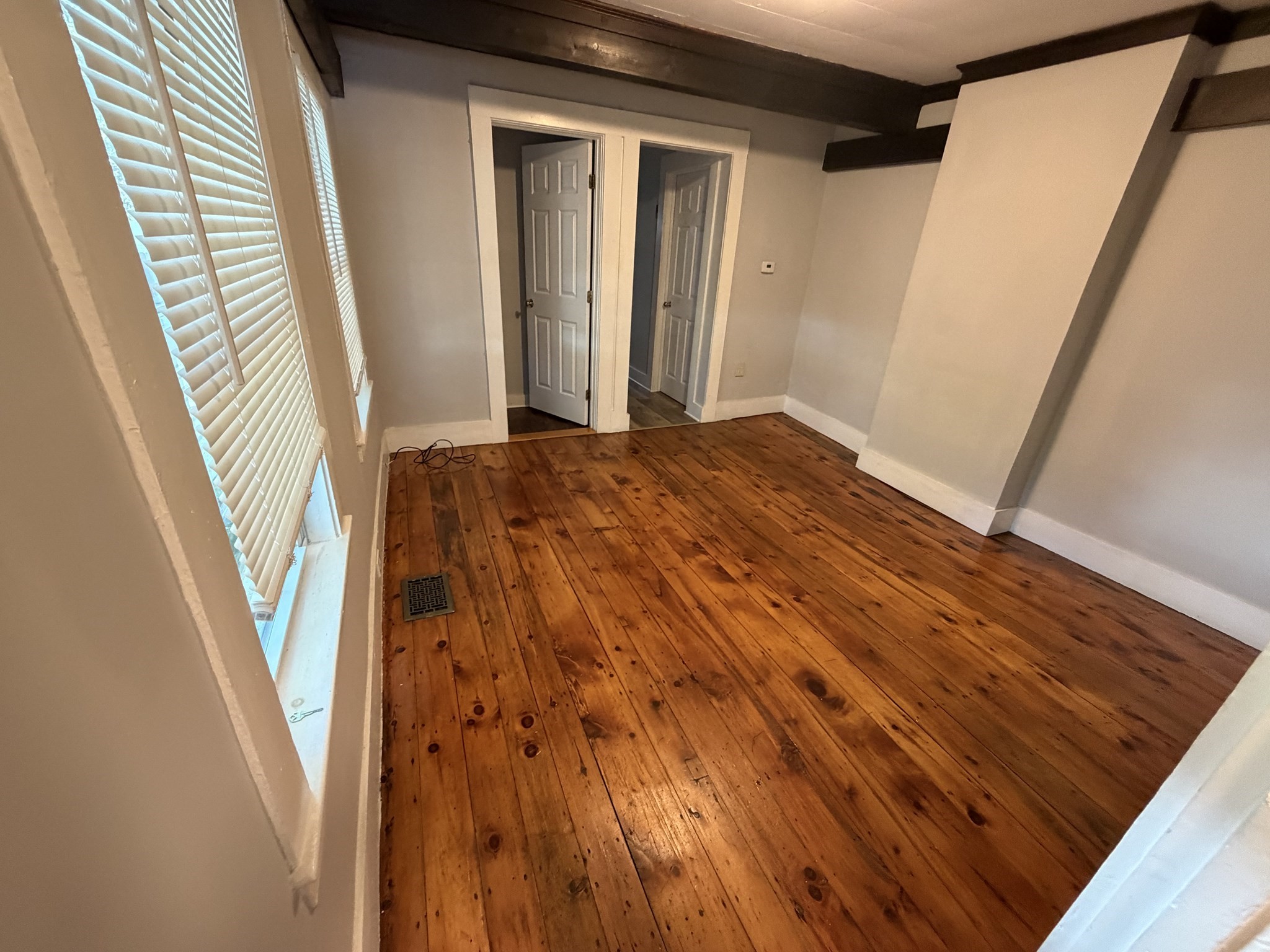 32 Broad # A Property Photo 9