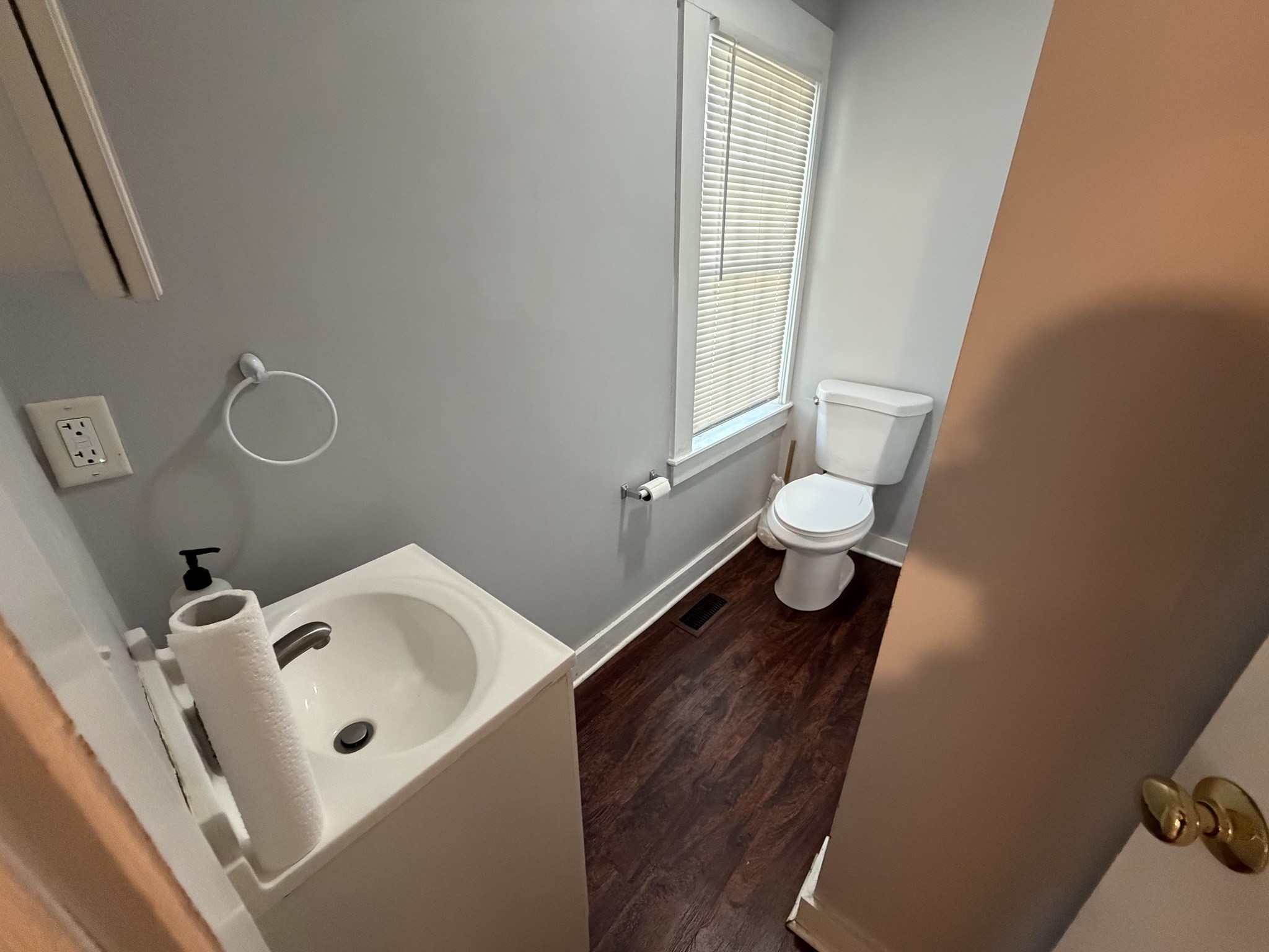 32 Broad # A Property Photo 11