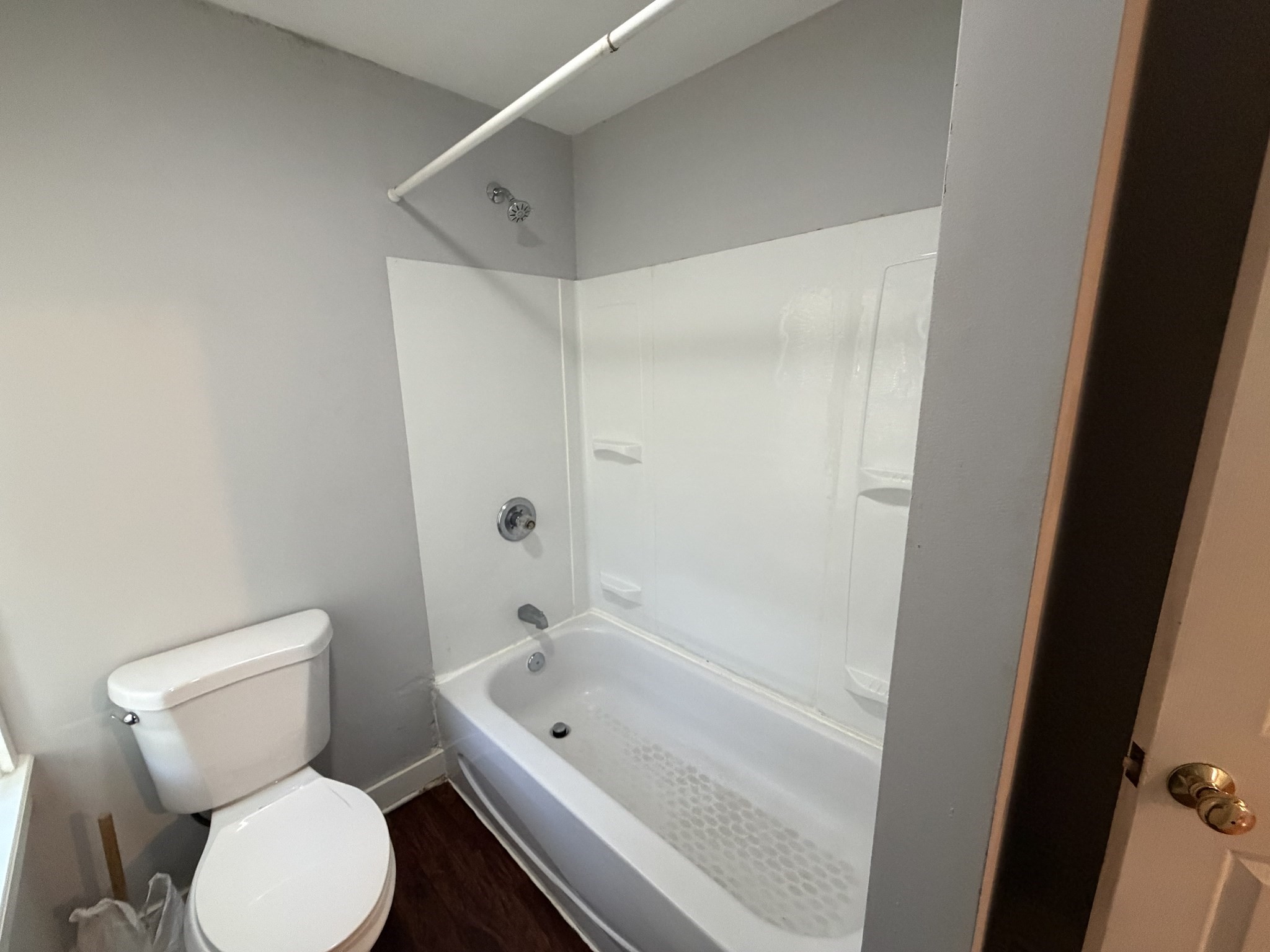 32 Broad # A Property Photo 12