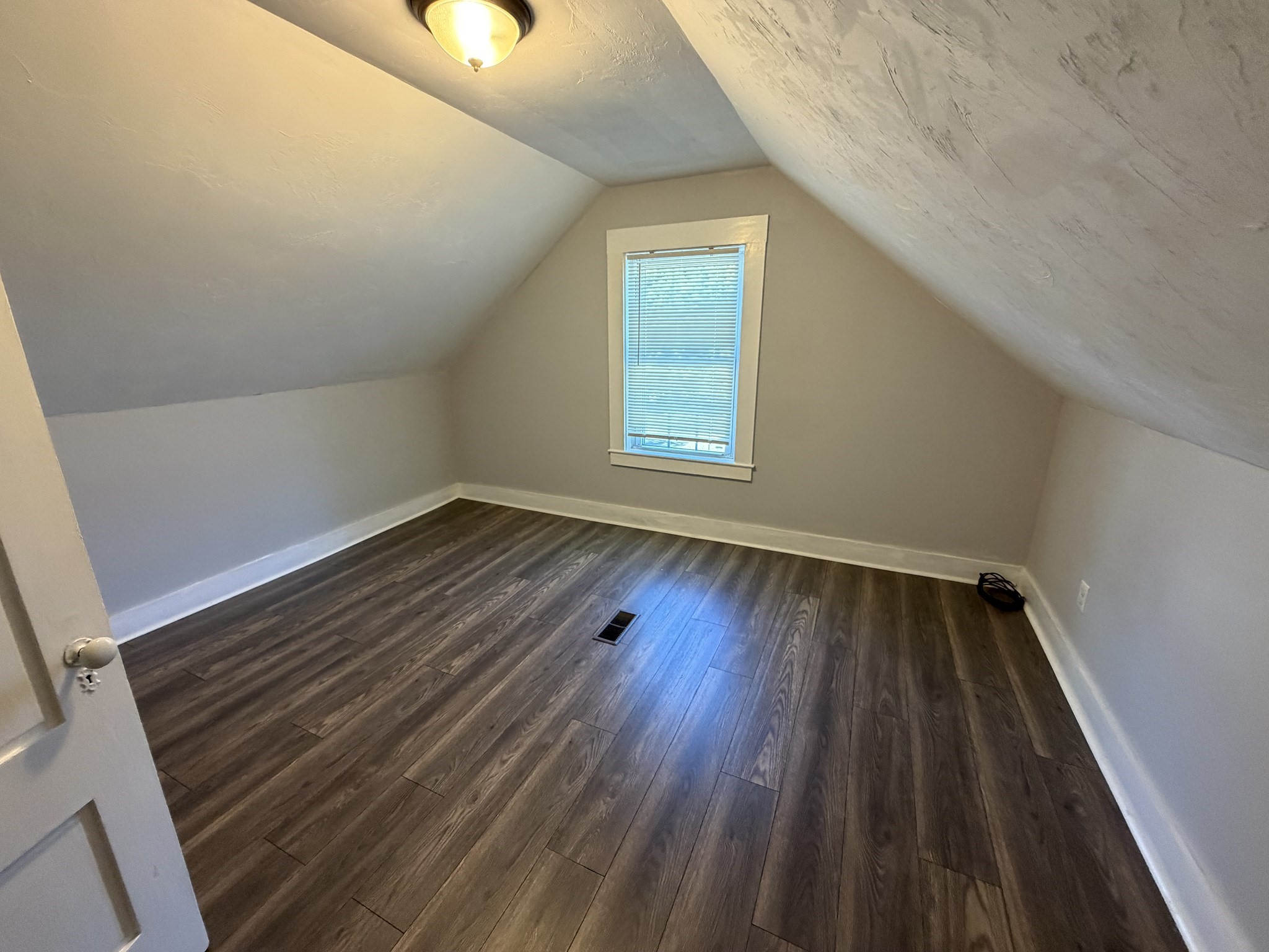 32 Broad # A Property Photo 25