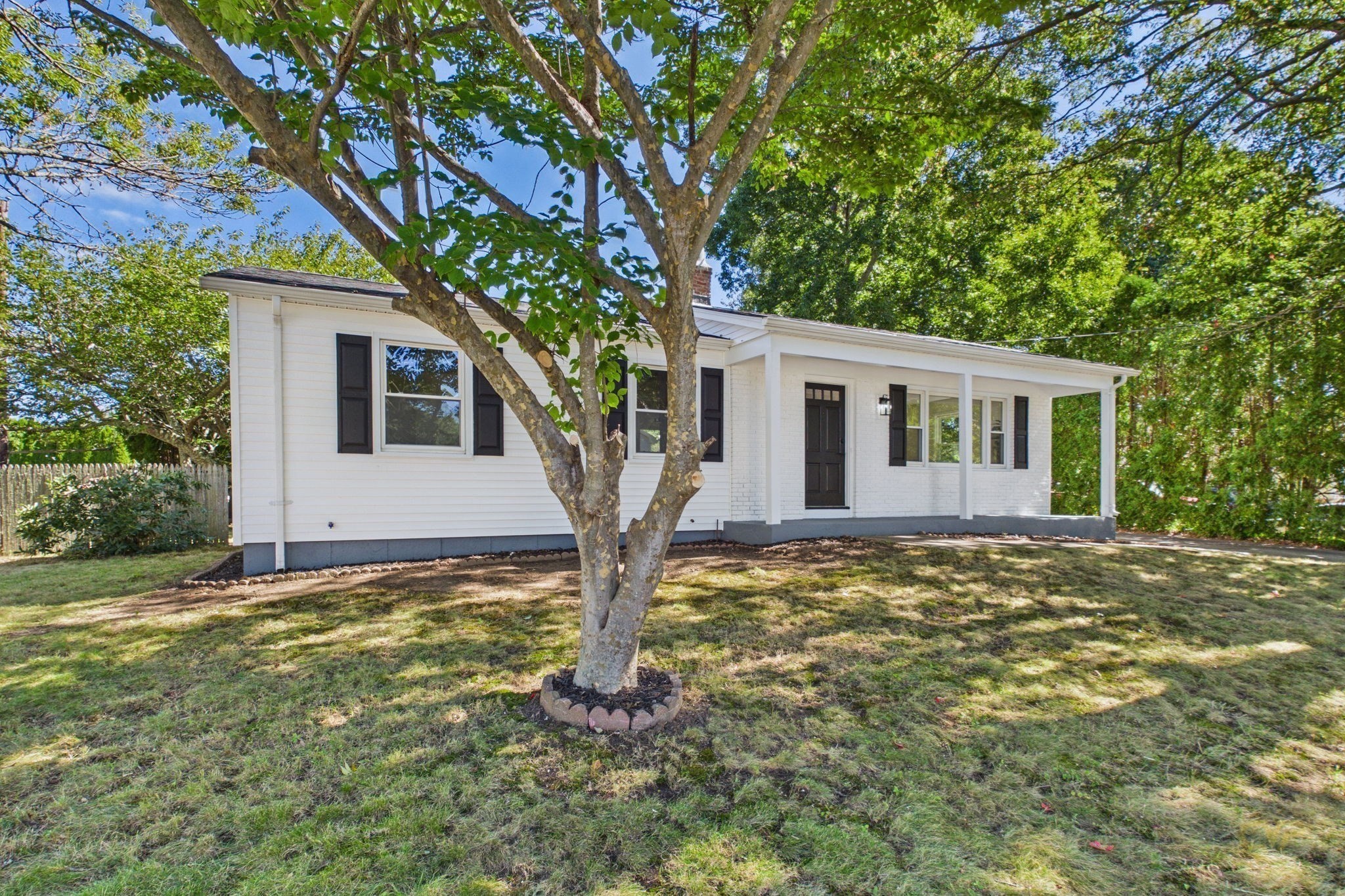 109 Easton Street Property Photo 34