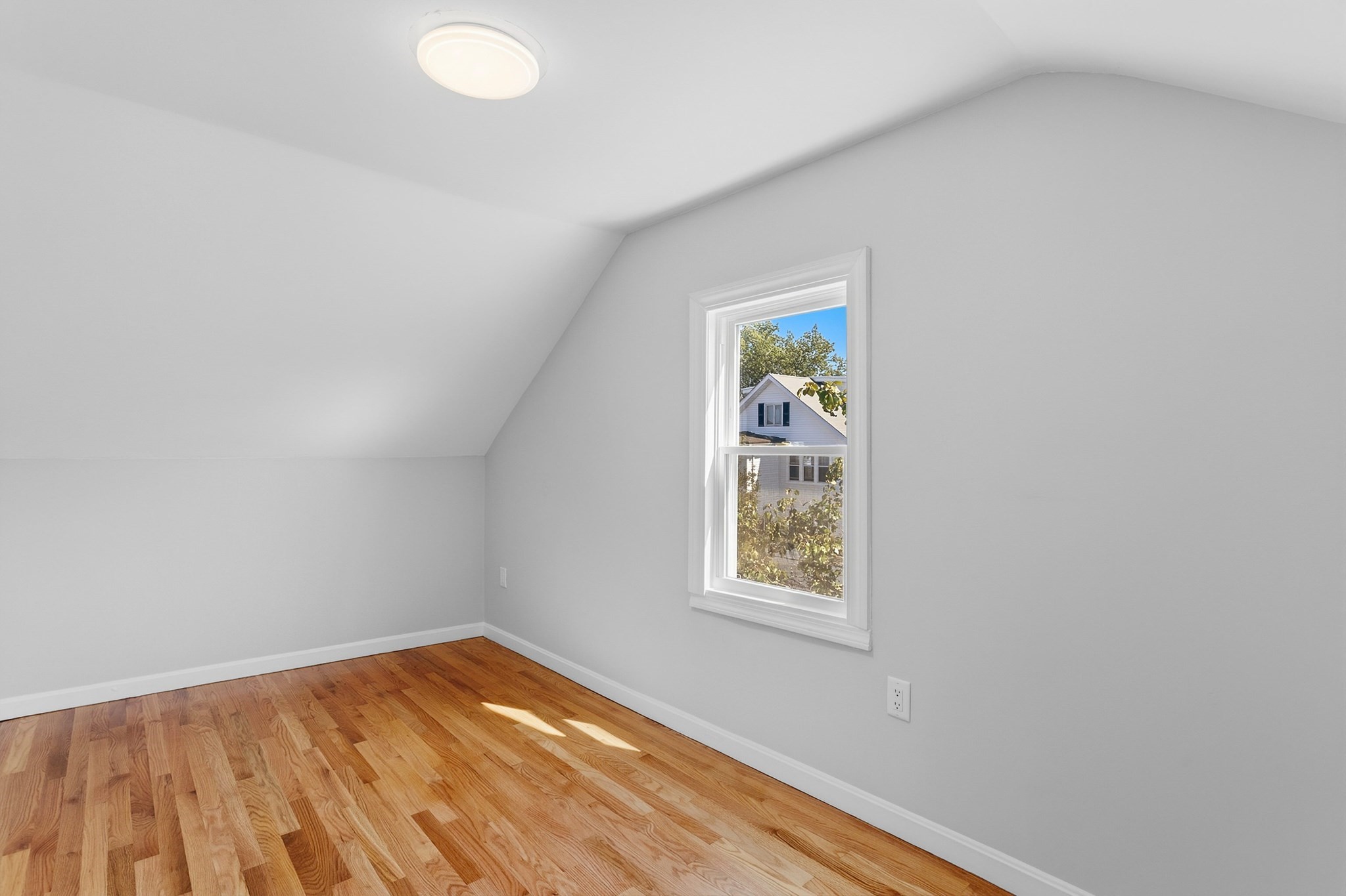 28 Windsor St Property Photo 28