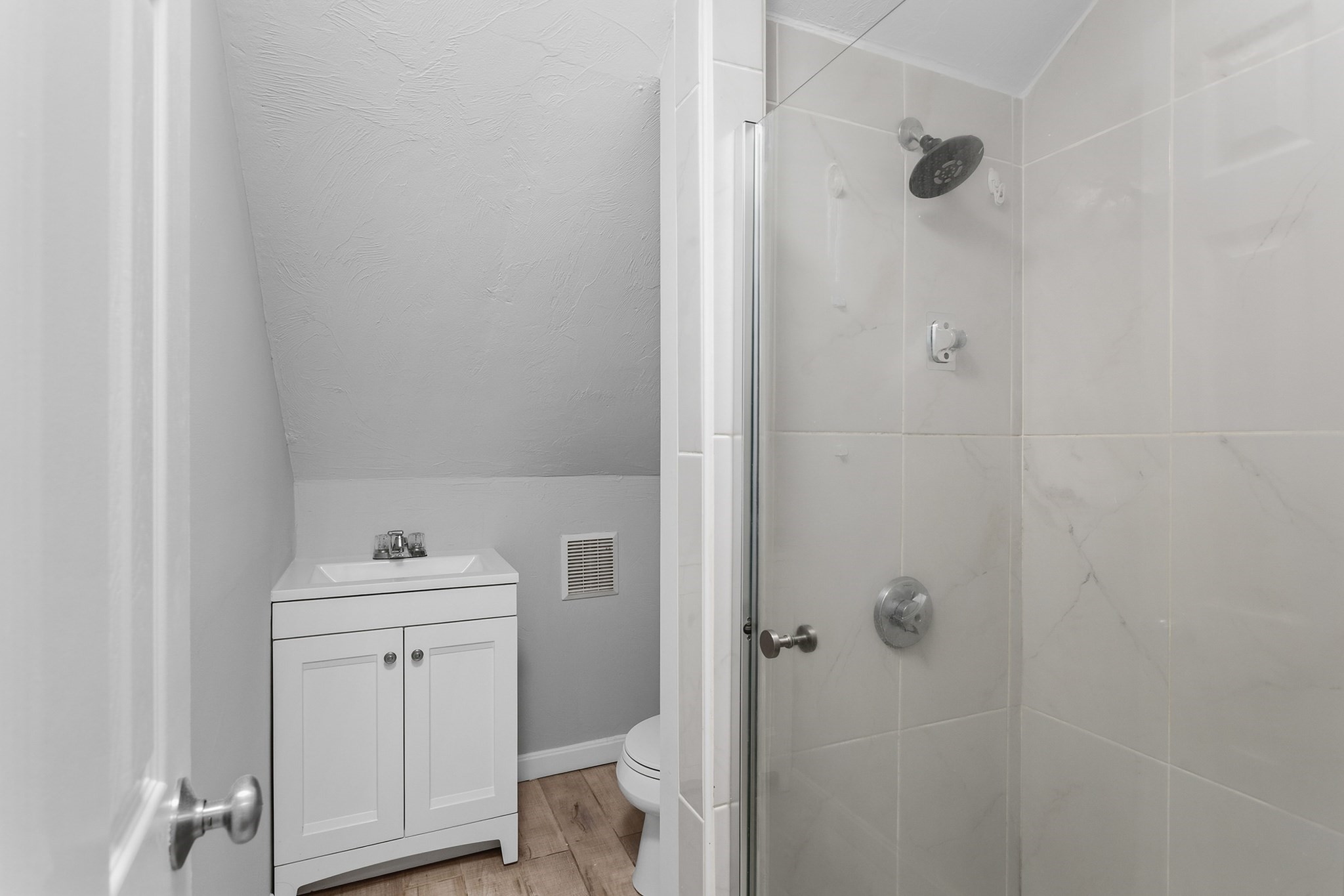 28 Windsor St Property Photo 33