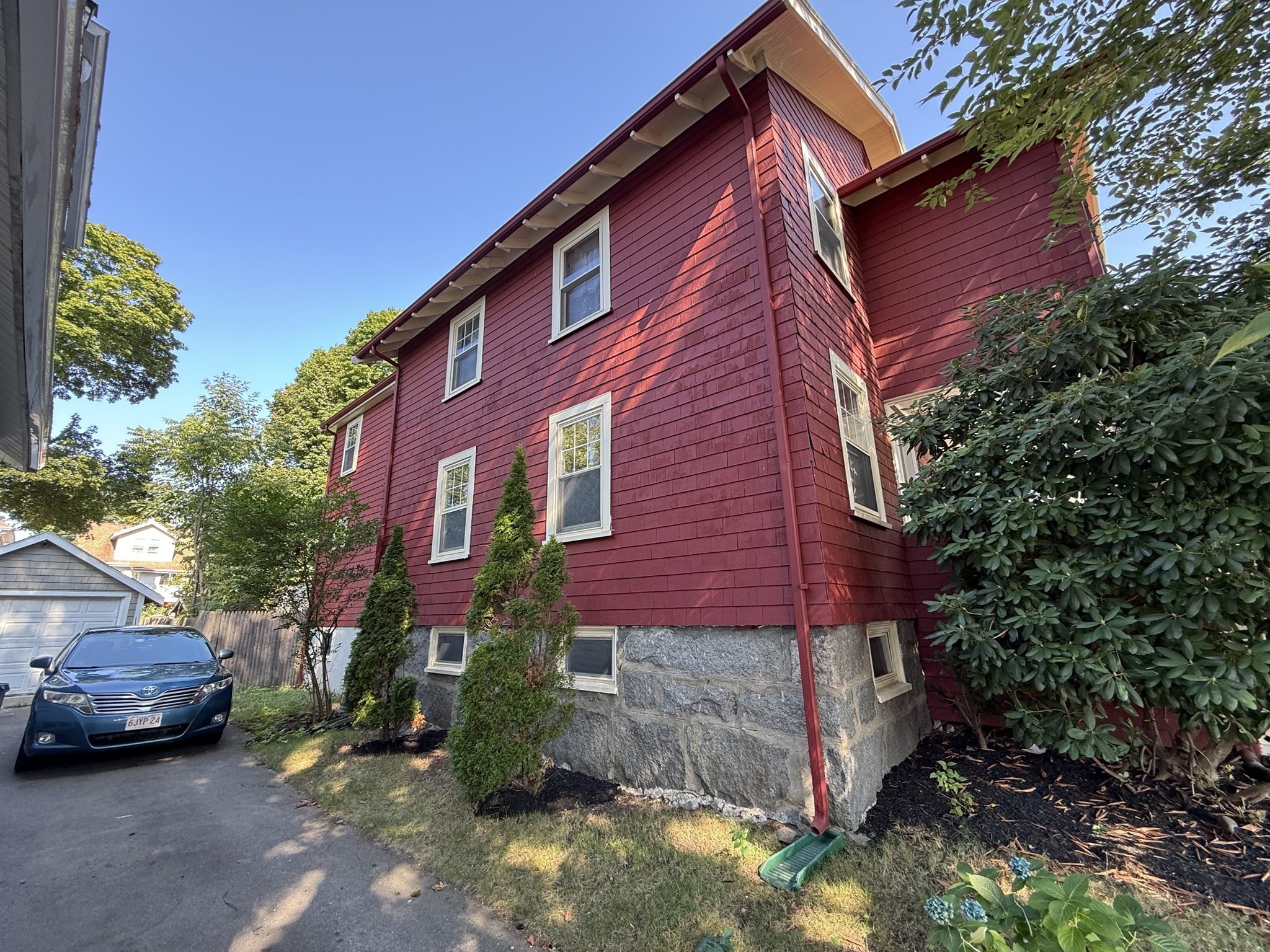 154 Pine Street Property Photo 3