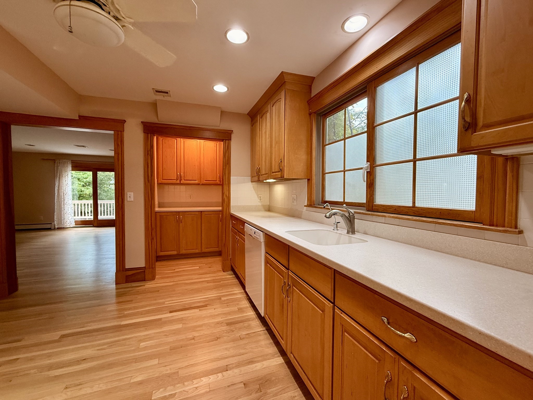 154 Pine Street Property Photo 13