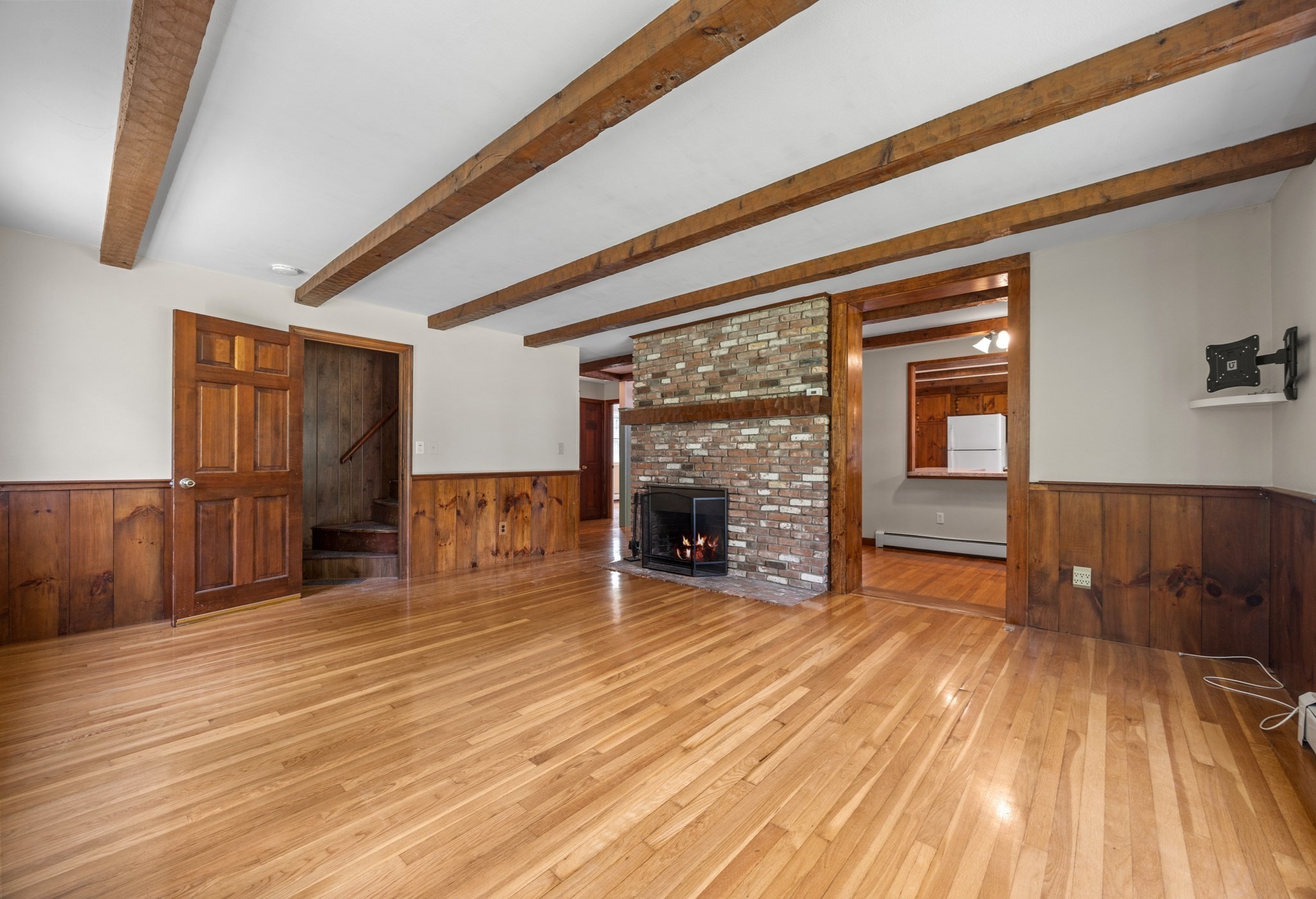 6 Crocker St Property Photo 8