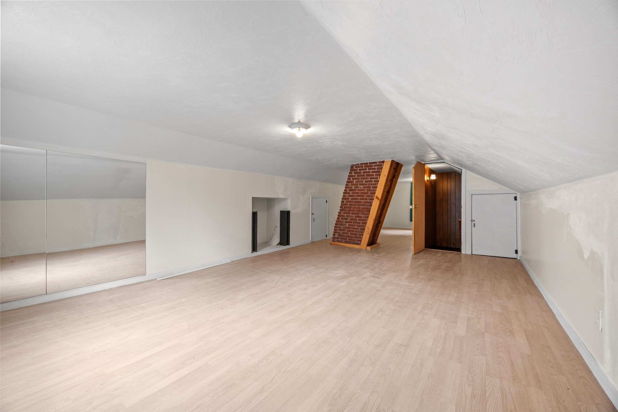 6 Crocker St Property Photo 25