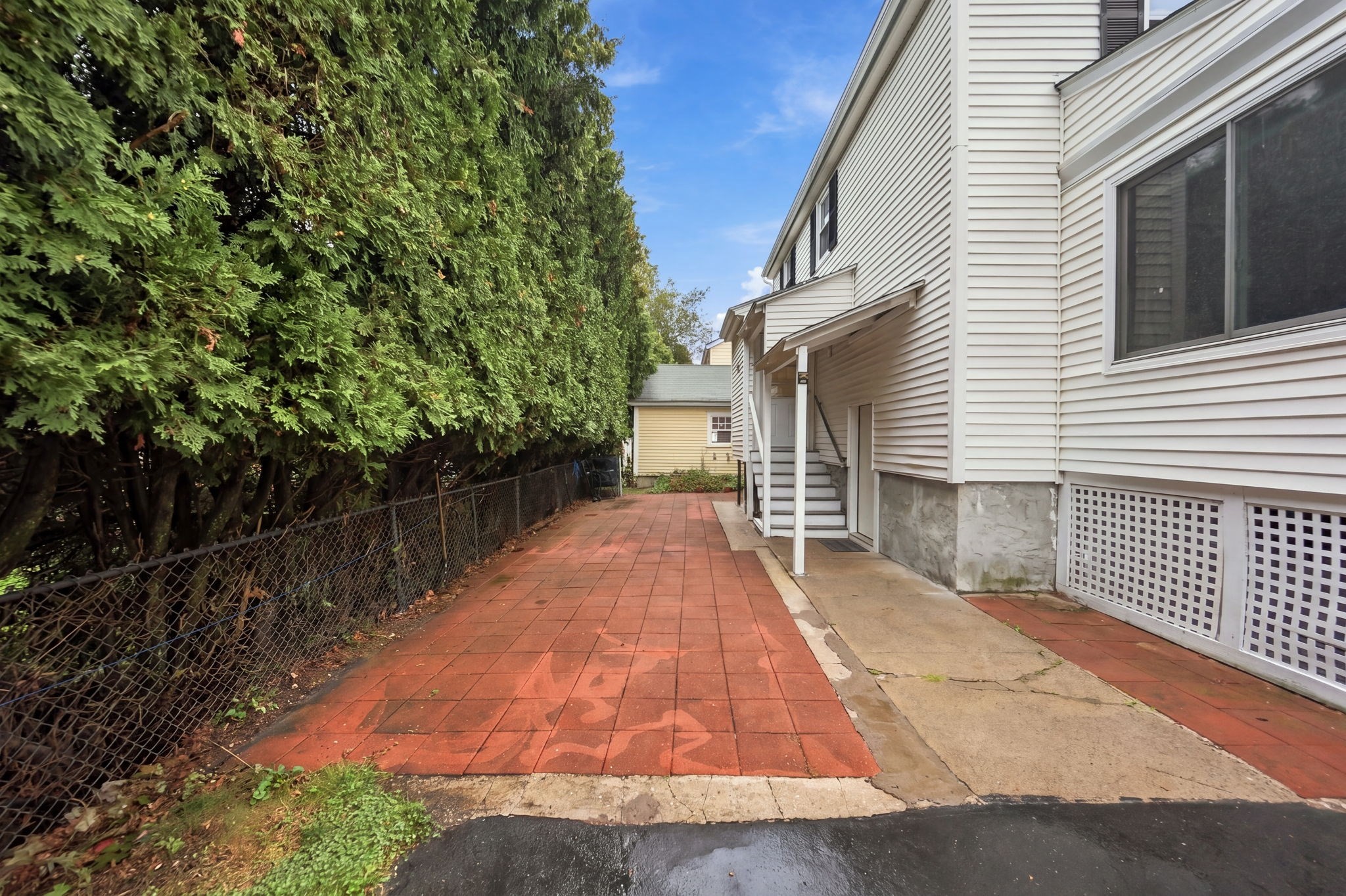 31 Lura St Property Photo 36