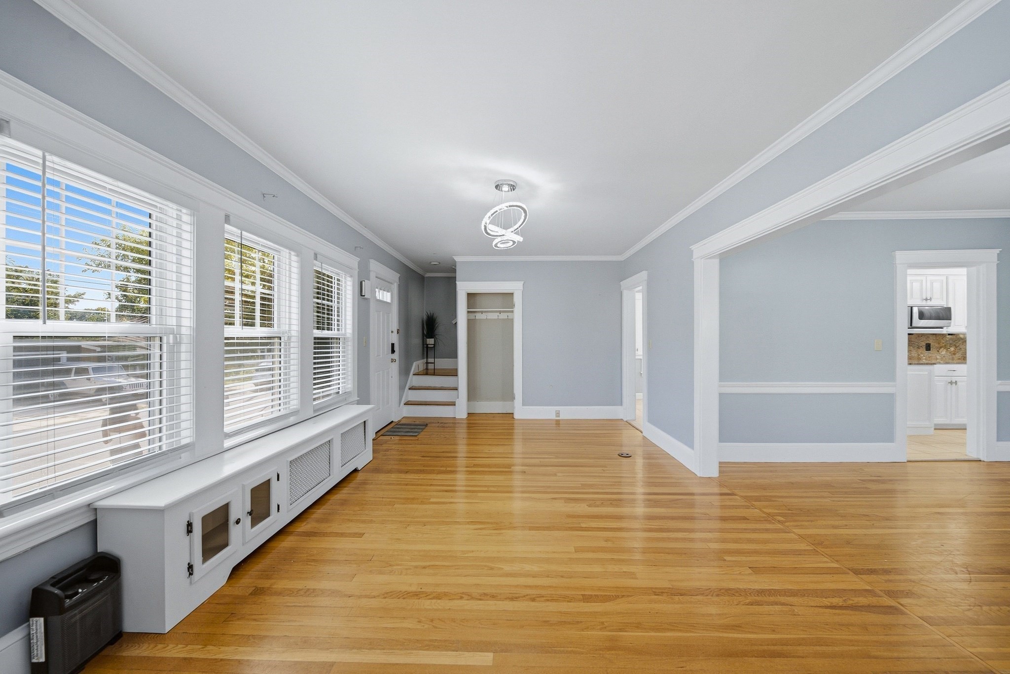 125 Upham St Property Photo 4
