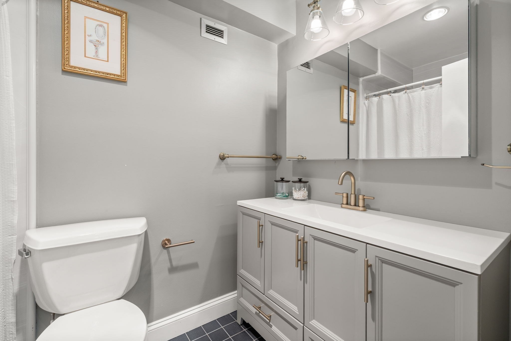 77 Adams St # 1009 Property Photo 11