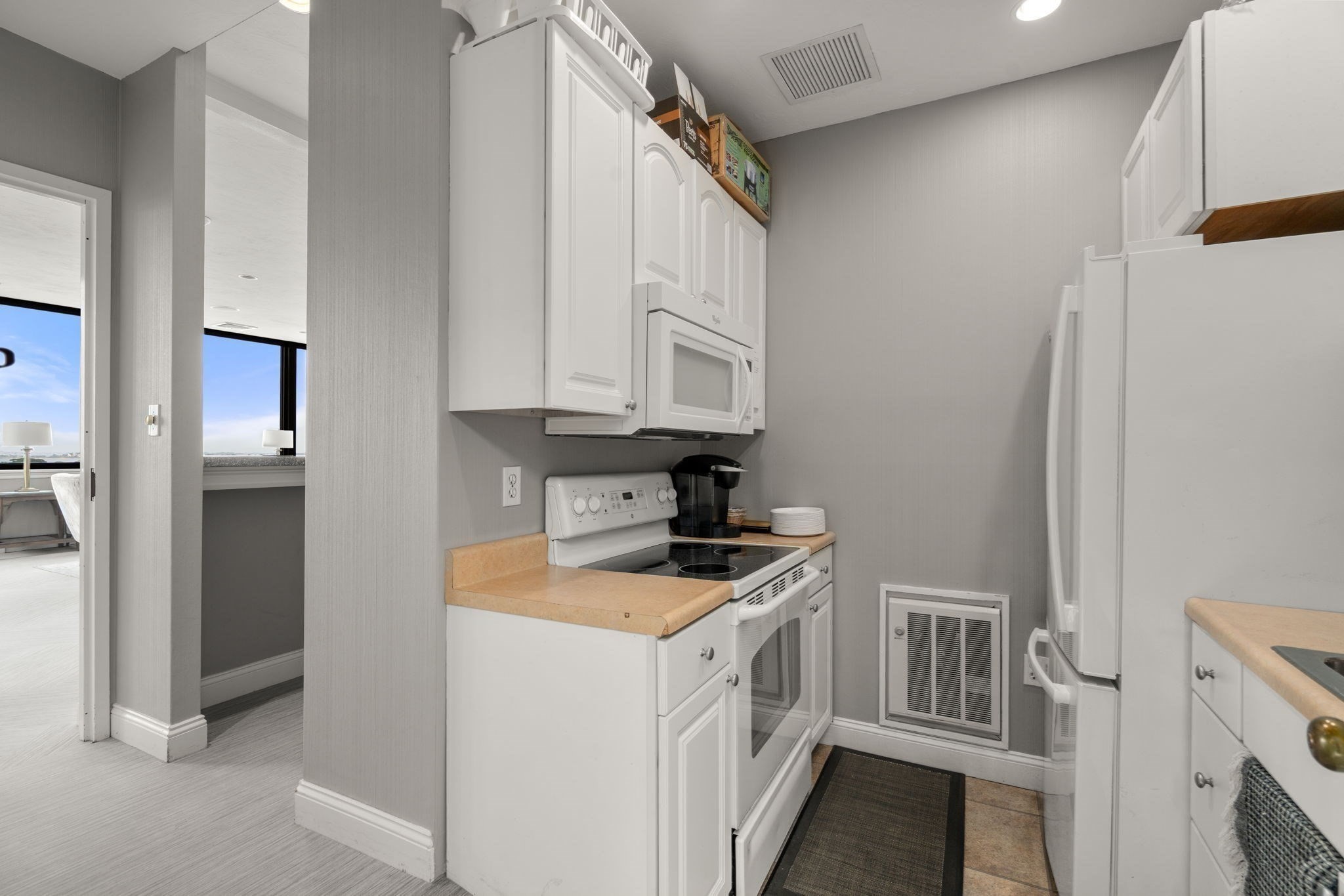 77 Adams St # 1009 Property Photo 25