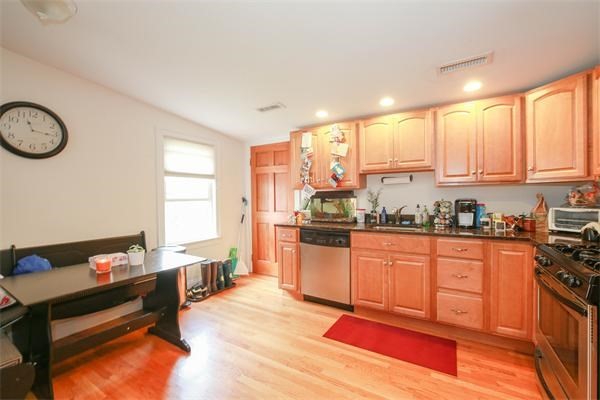 75 Union Street # 2 Property Photo 6
