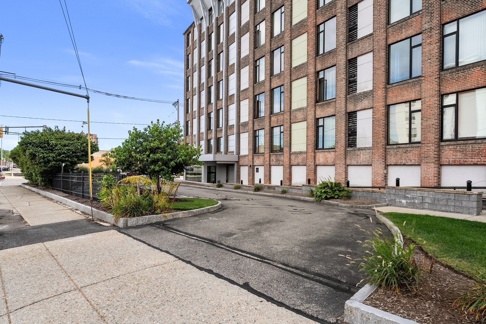 147 Centre Street # 301 Property Photo 3