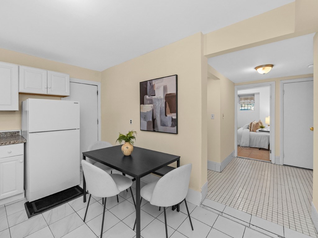 32a Glenville Avenue # 32a Property Photo 8