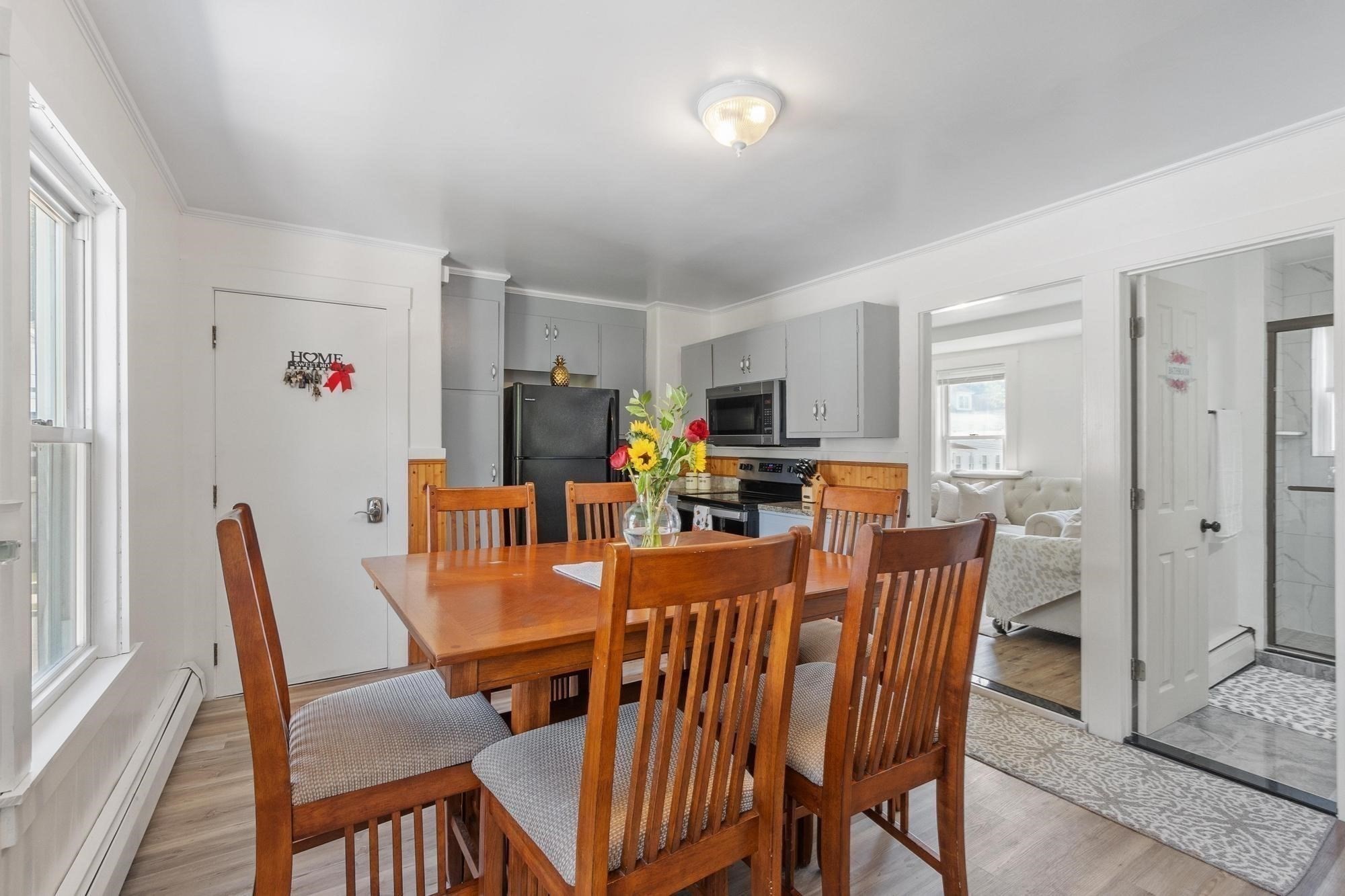 262 Oak Street Property Photo 5