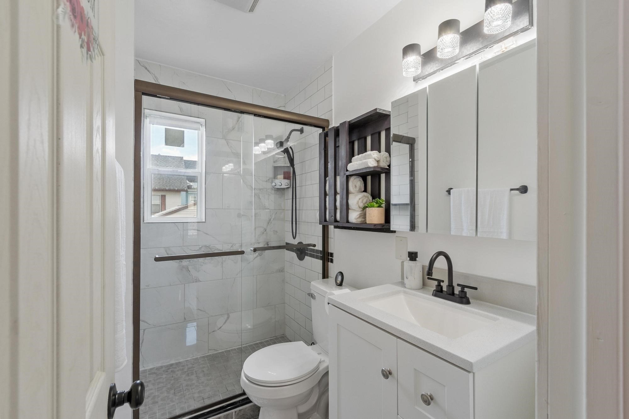 262 Oak Street Property Photo 6