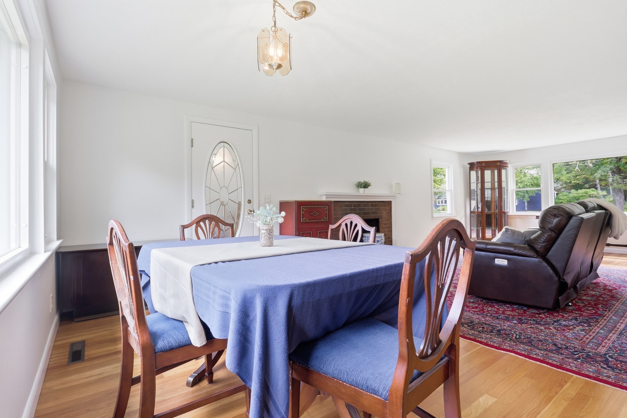 501 Newtown Road Property Photo 13