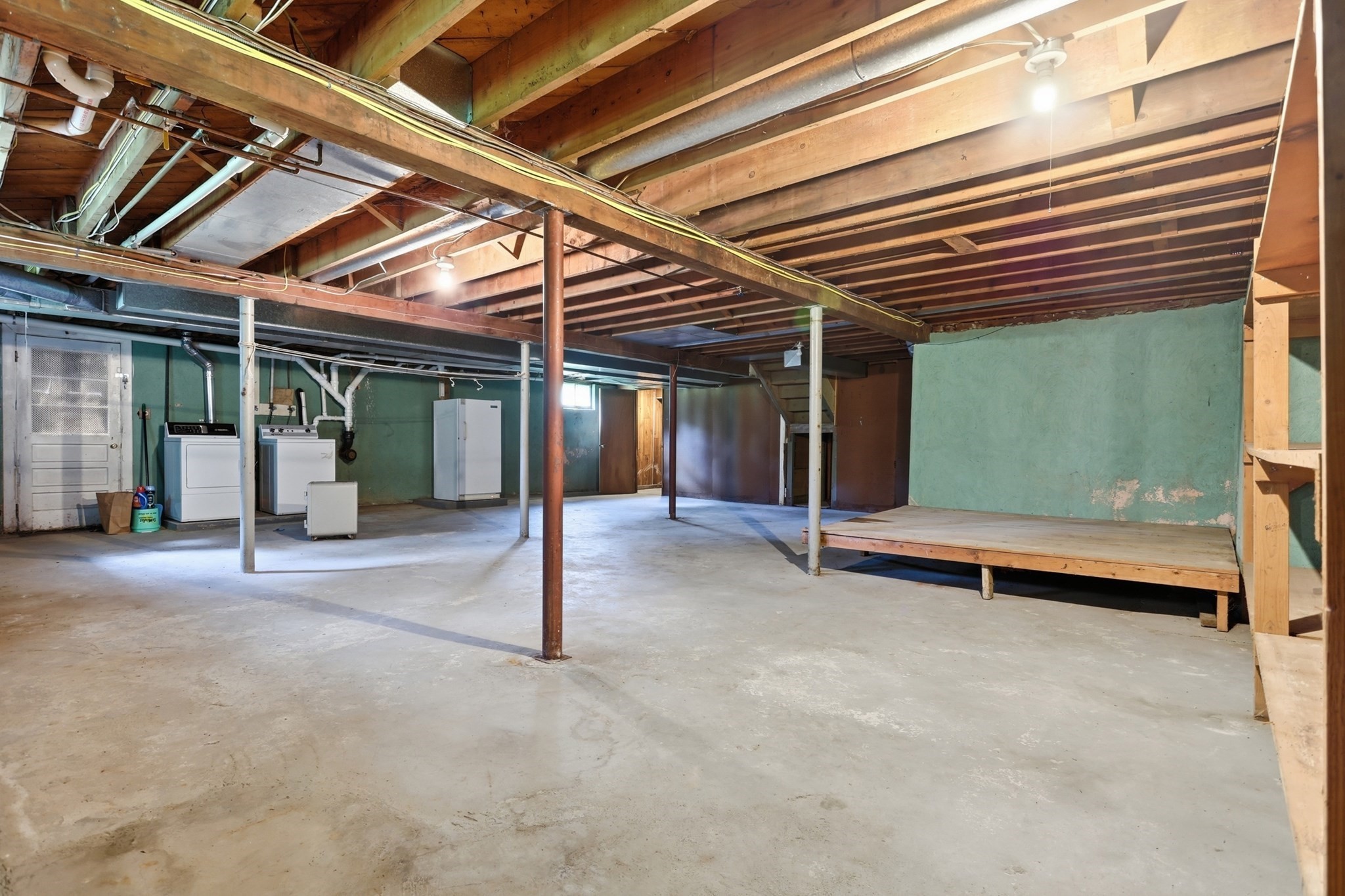 501 Newtown Road Property Photo 36