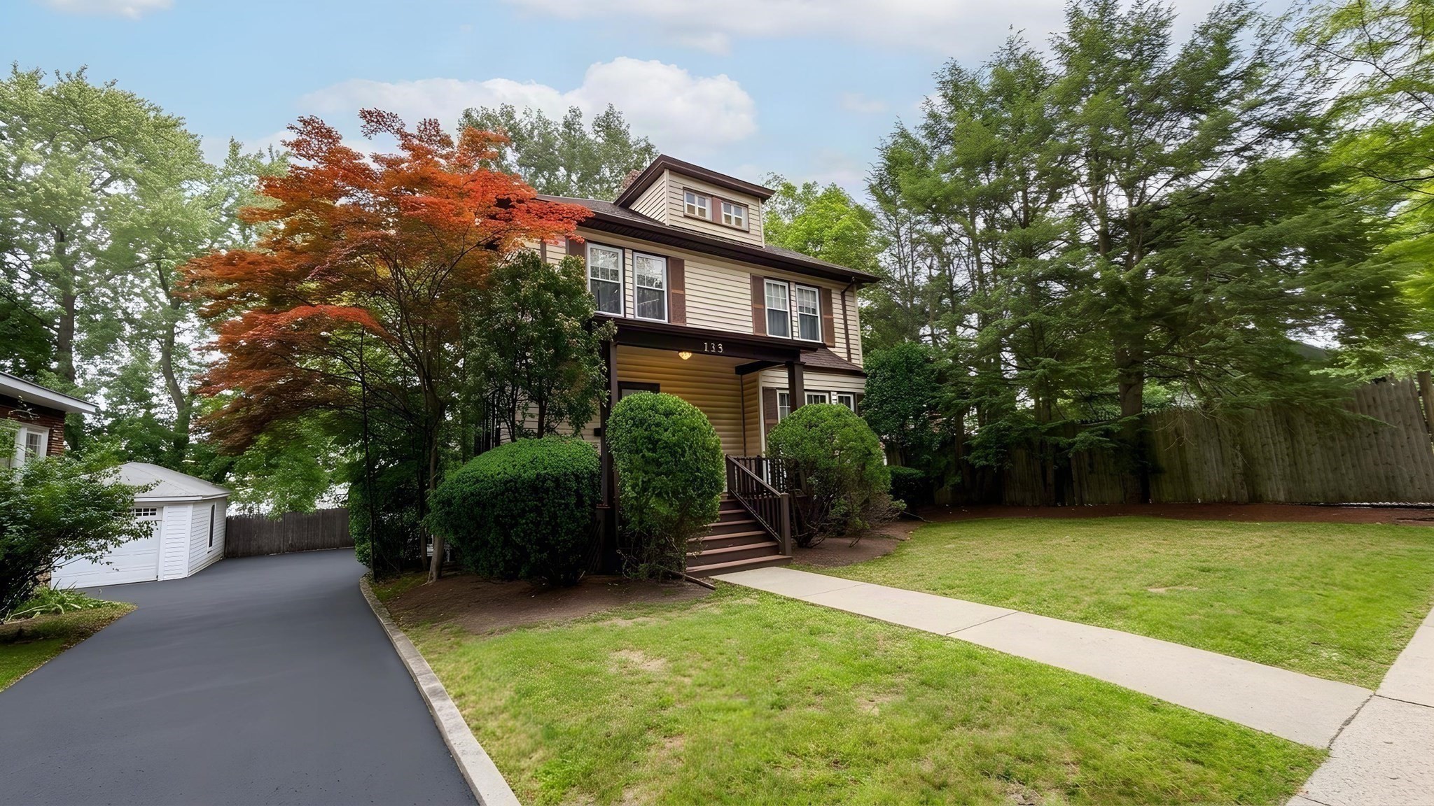 135 Greaton Rd. Property Photo 2