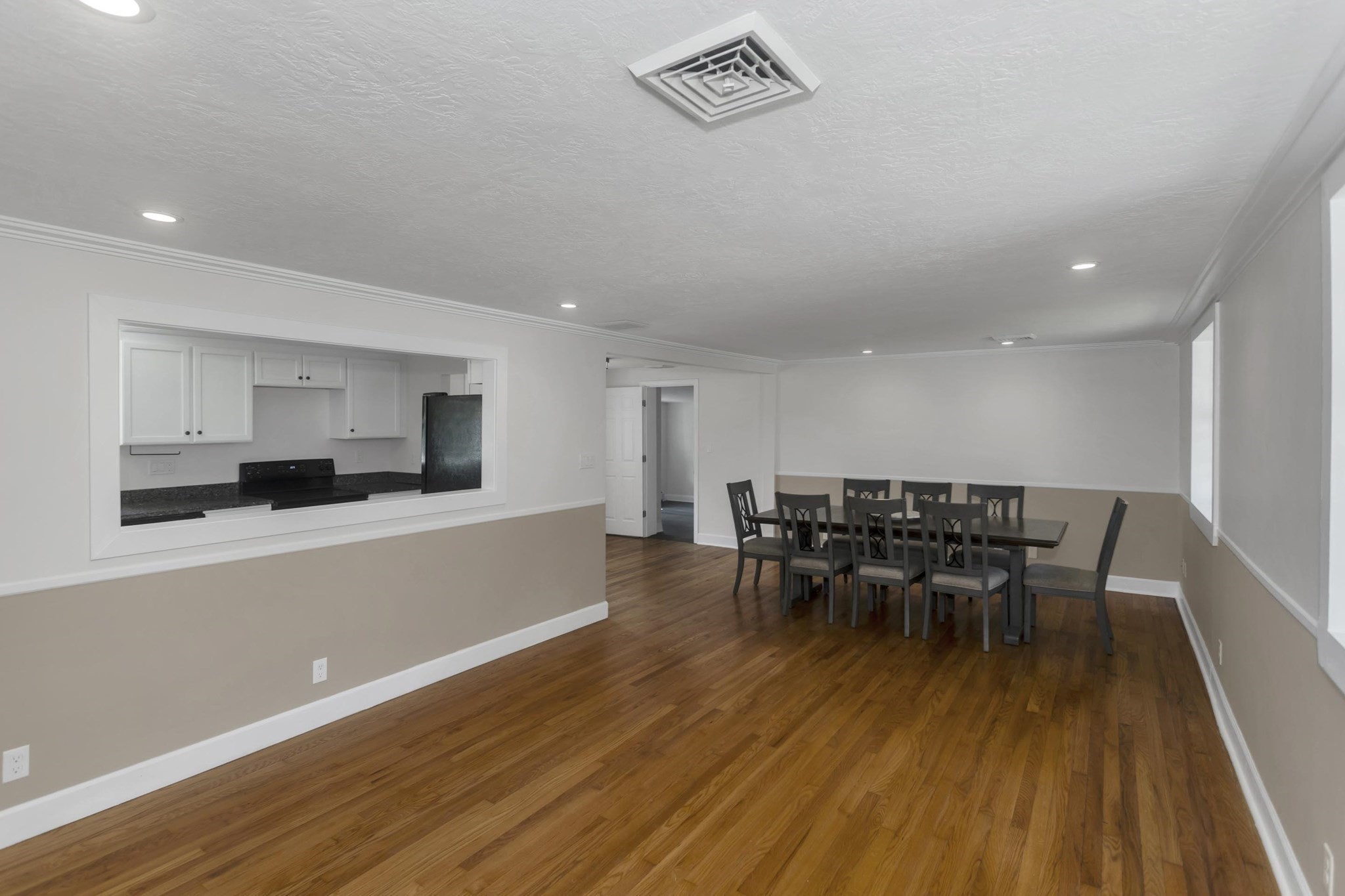 17 Congamond Rd Property Photo 5