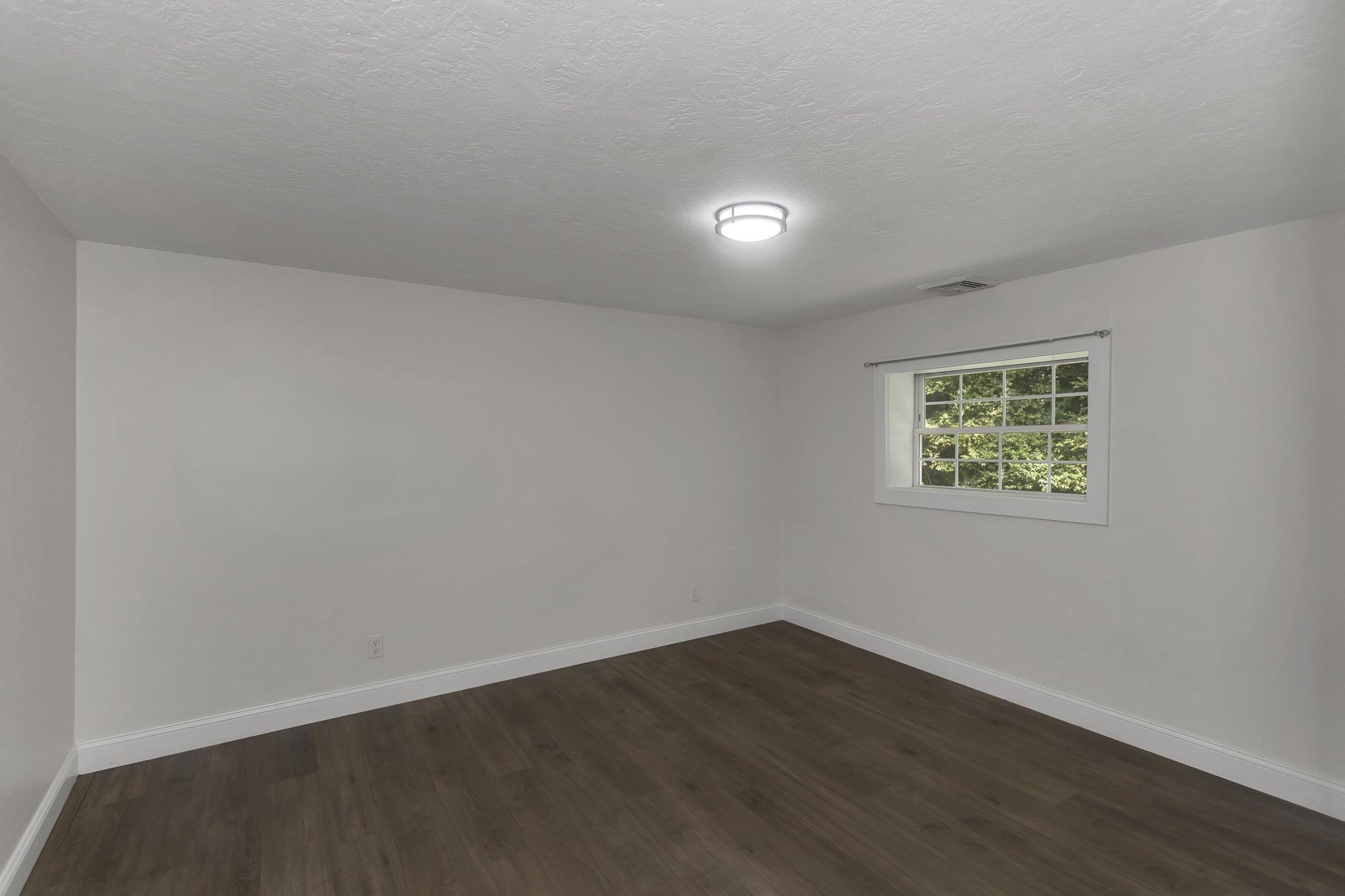 17 Congamond Rd Property Photo 14